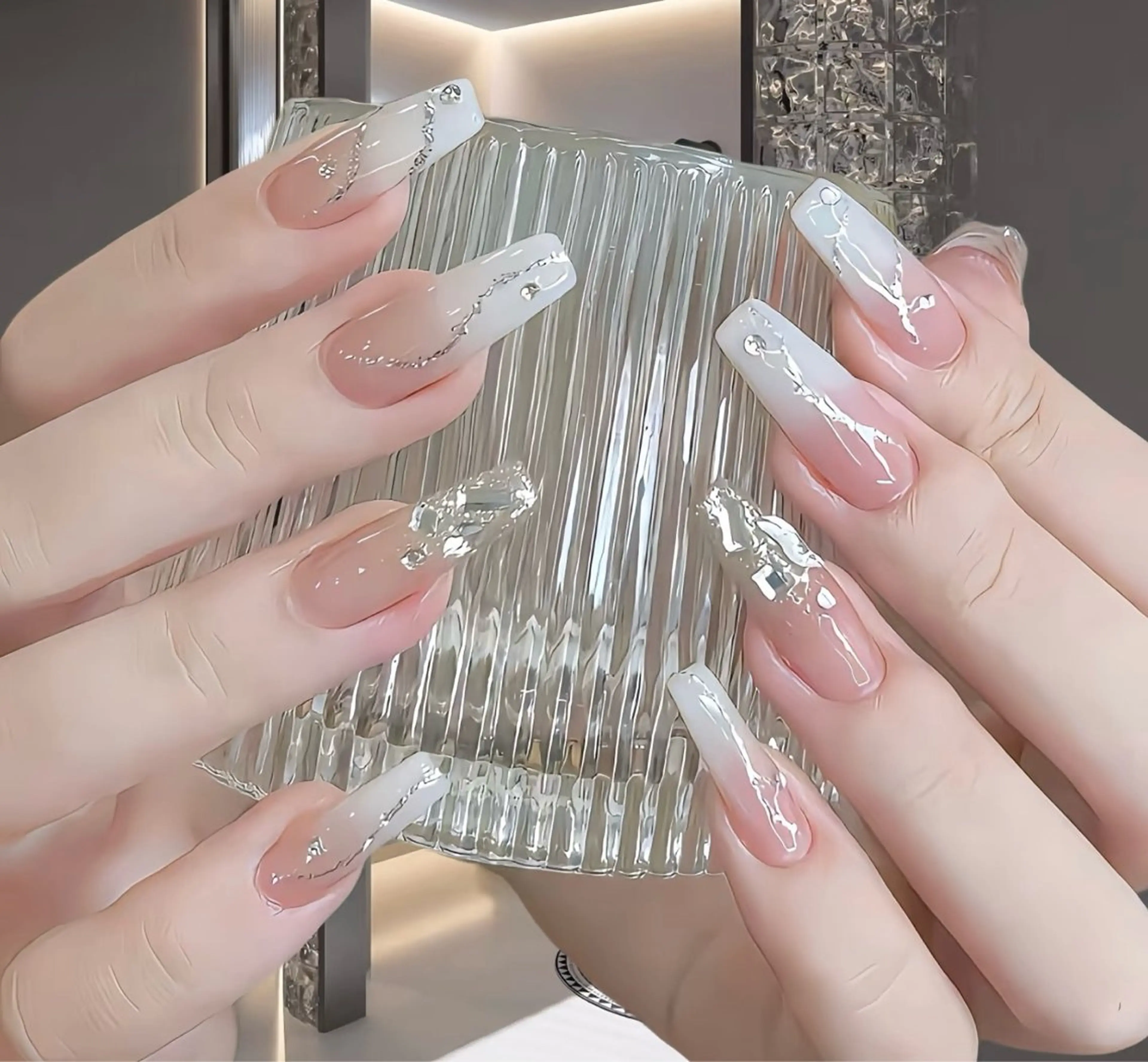 ネイル オーロラネイル チークネイル フットネイル フレンチネイル ジェルネイル ハンドネイル ハンドケア NEW NAIL💞 yukiのネイルデザイン