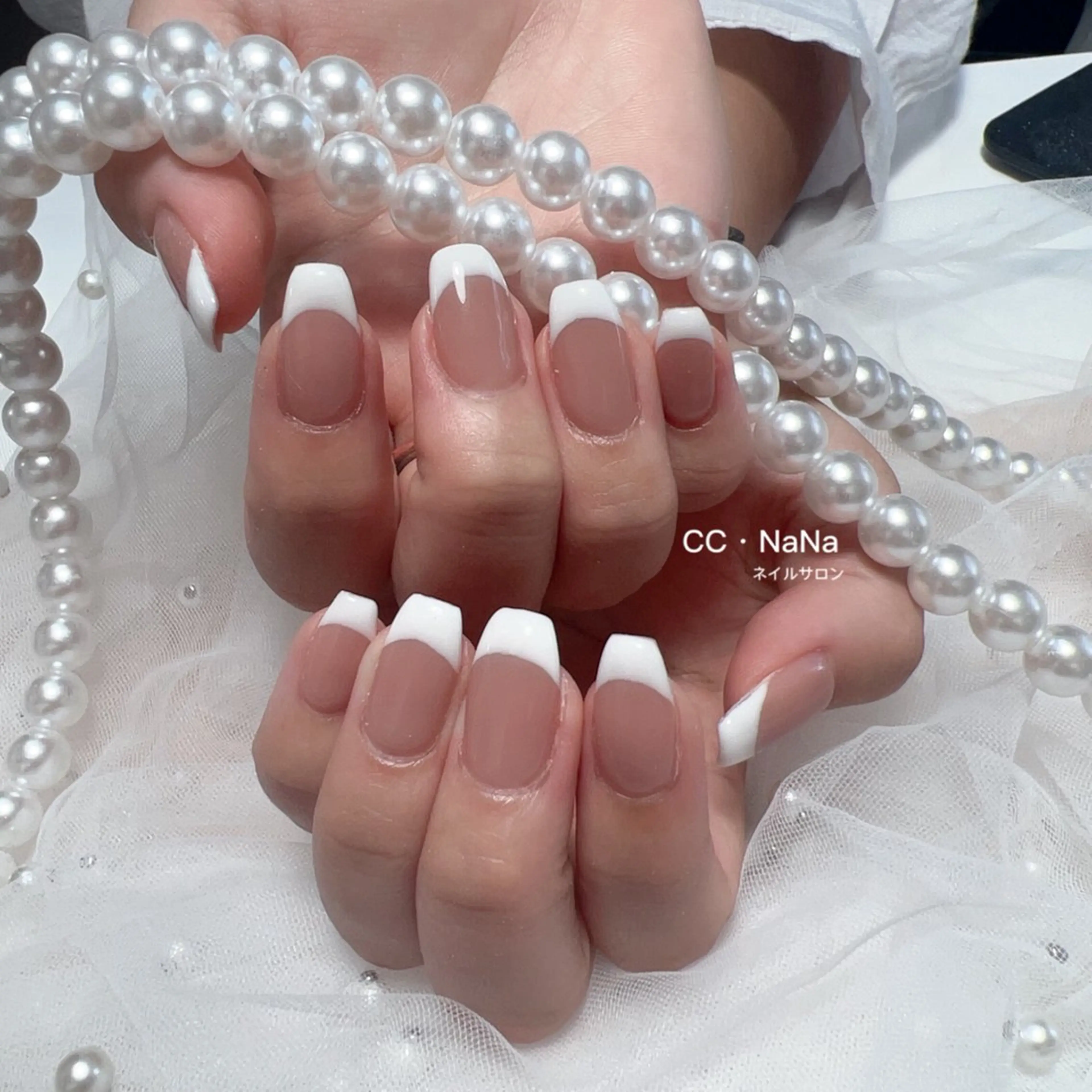 ネイル フレンチネイル ハンドネイル CC NaNa ワンホンネイル🌙Nのネイルデザイン