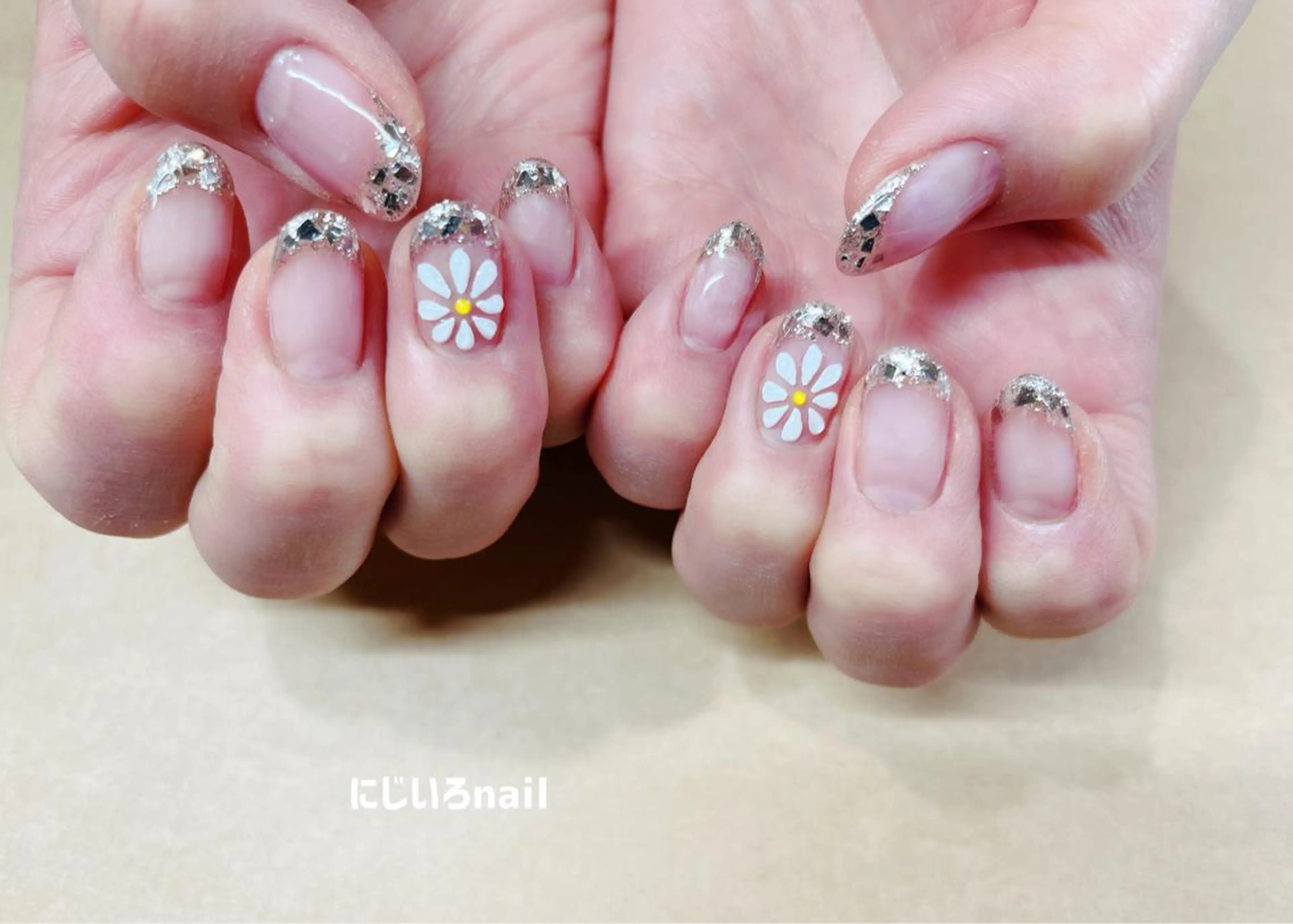 ネイル にじいろ nailのネイルデザイン