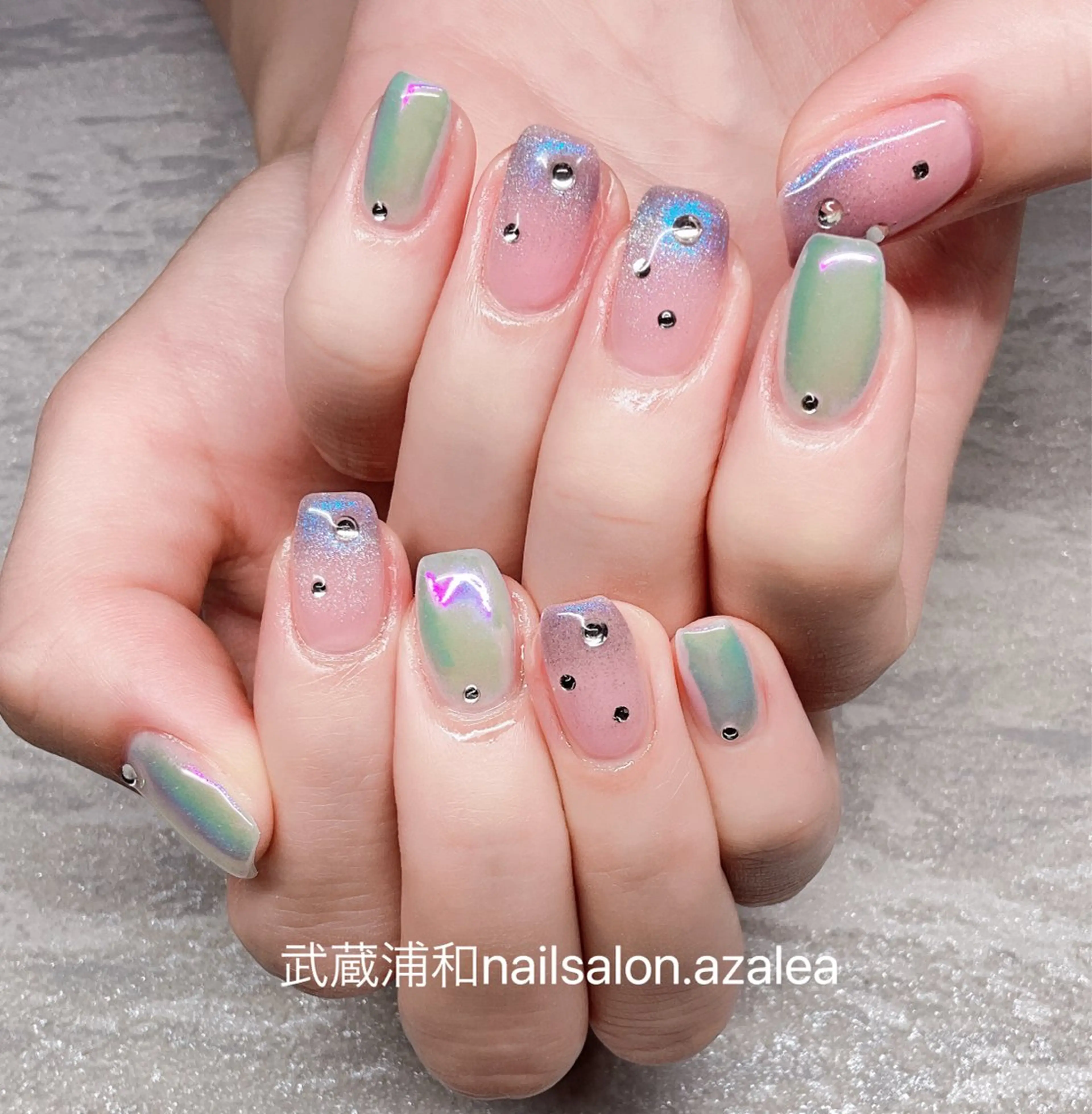 ネイル ハンドネイル R inのネイルデザイン