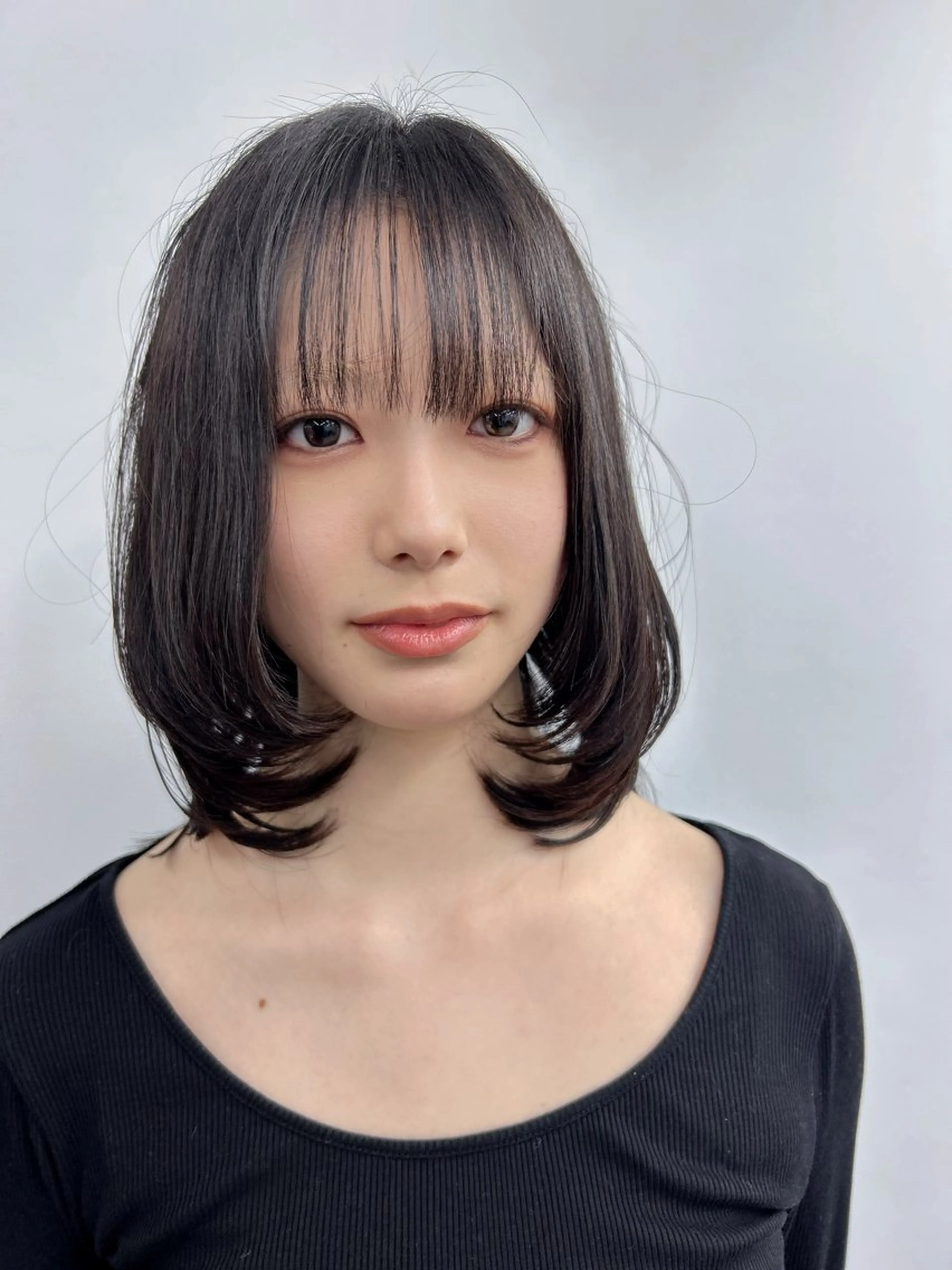 ミディアム カラー レイヤーカット カット トリートメント づまさん カラーエクステ難波のヘアスタイル