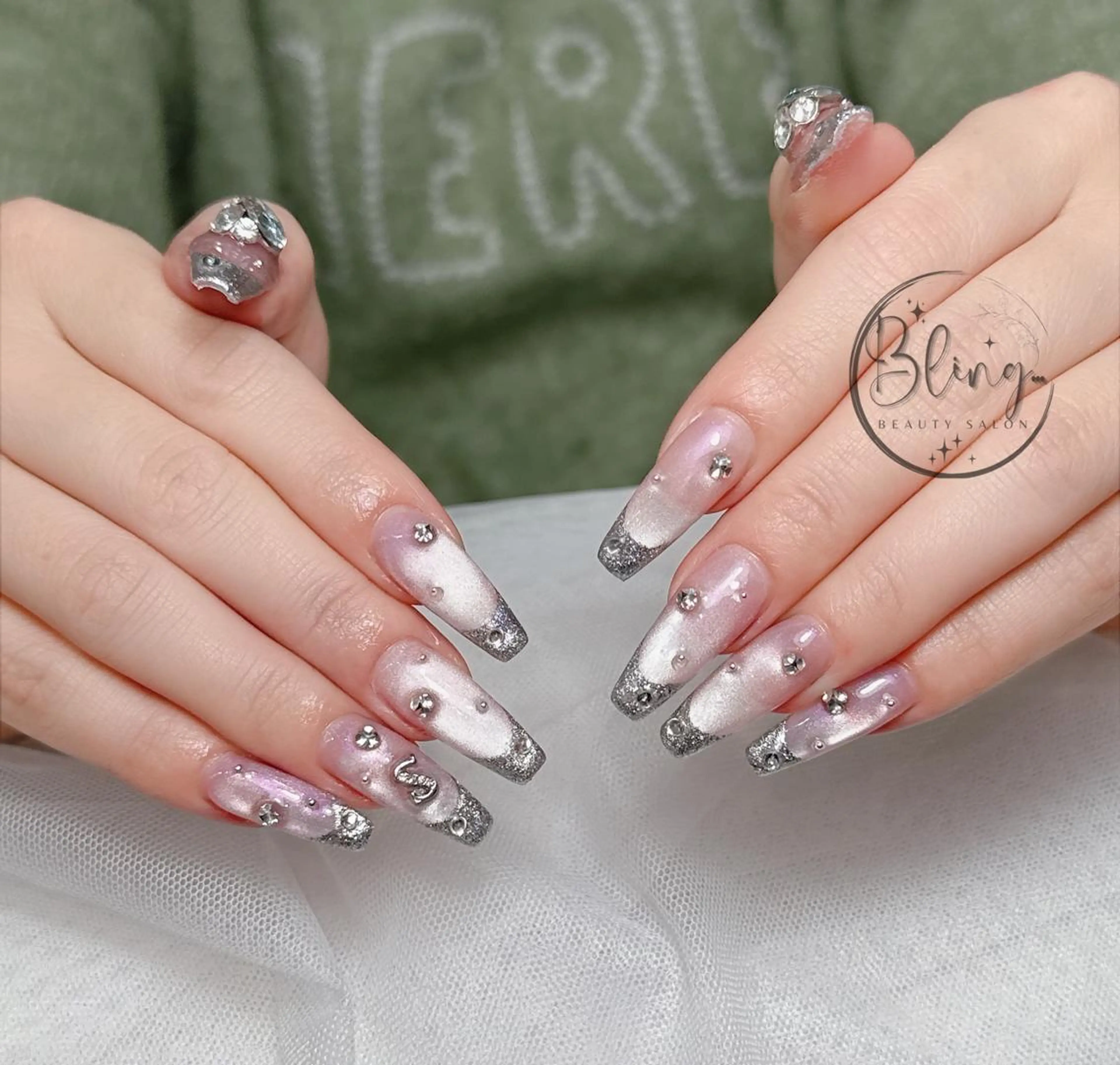 ロング カラー ベージュカラー グラデーションカラー ピンクカラー 韓国風ヘア ハンドネイル 高橋 ユキのネイルデザイン