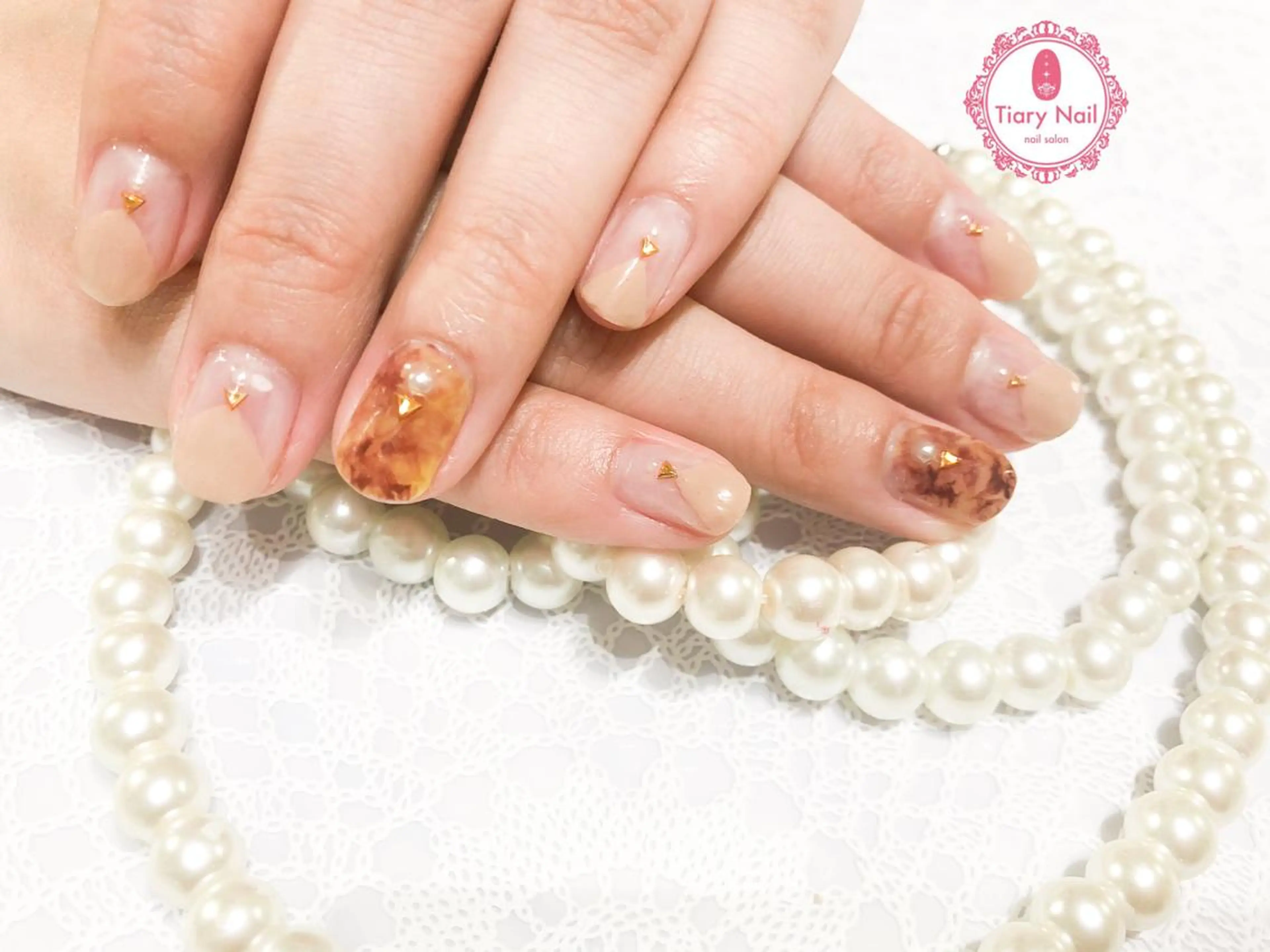 ネイル tiarynail K Kのネイルデザイン