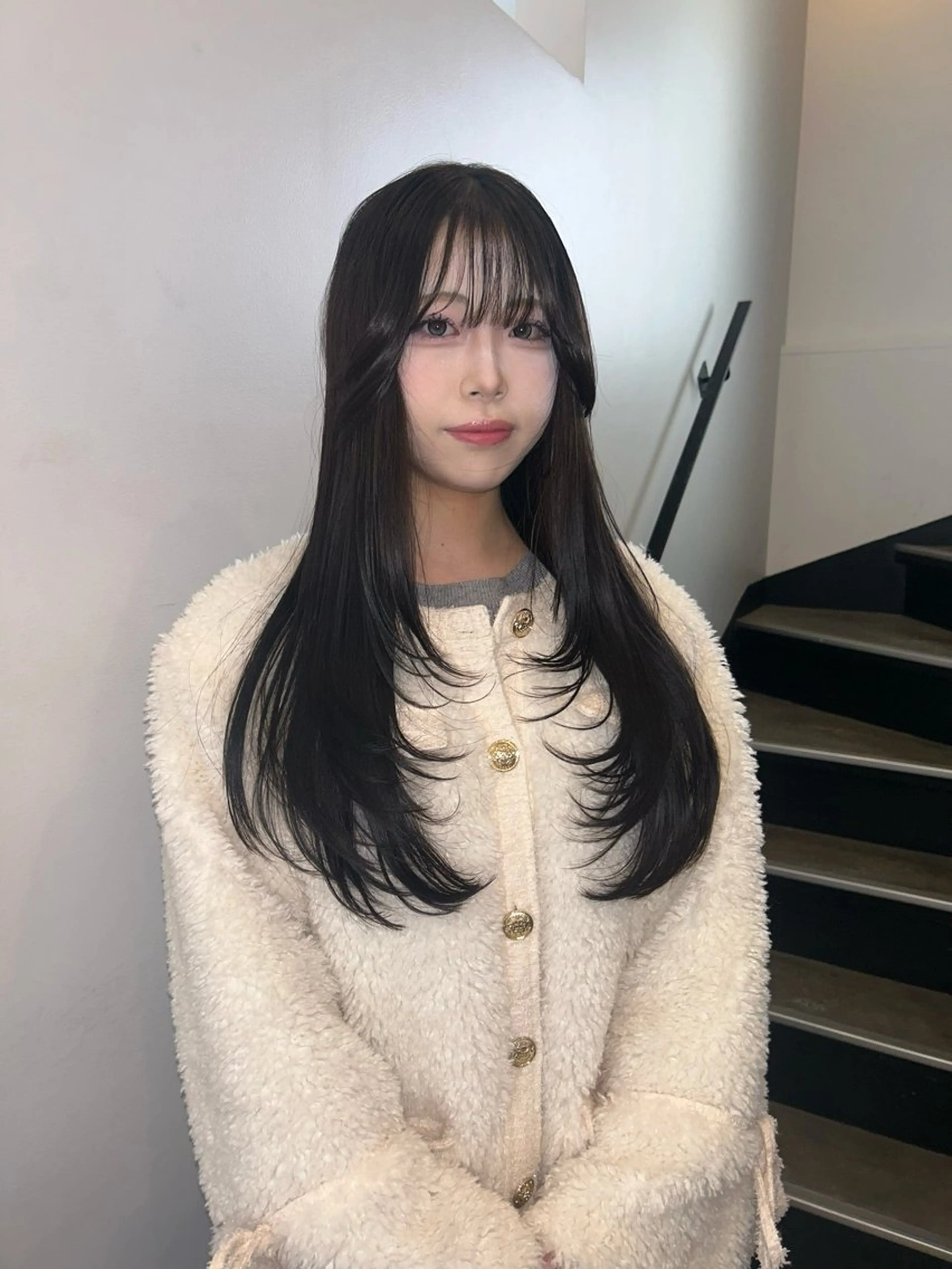 【ミニモ学割✨】顔周りレイヤー+前髪カット+トリートメント🪄の写真