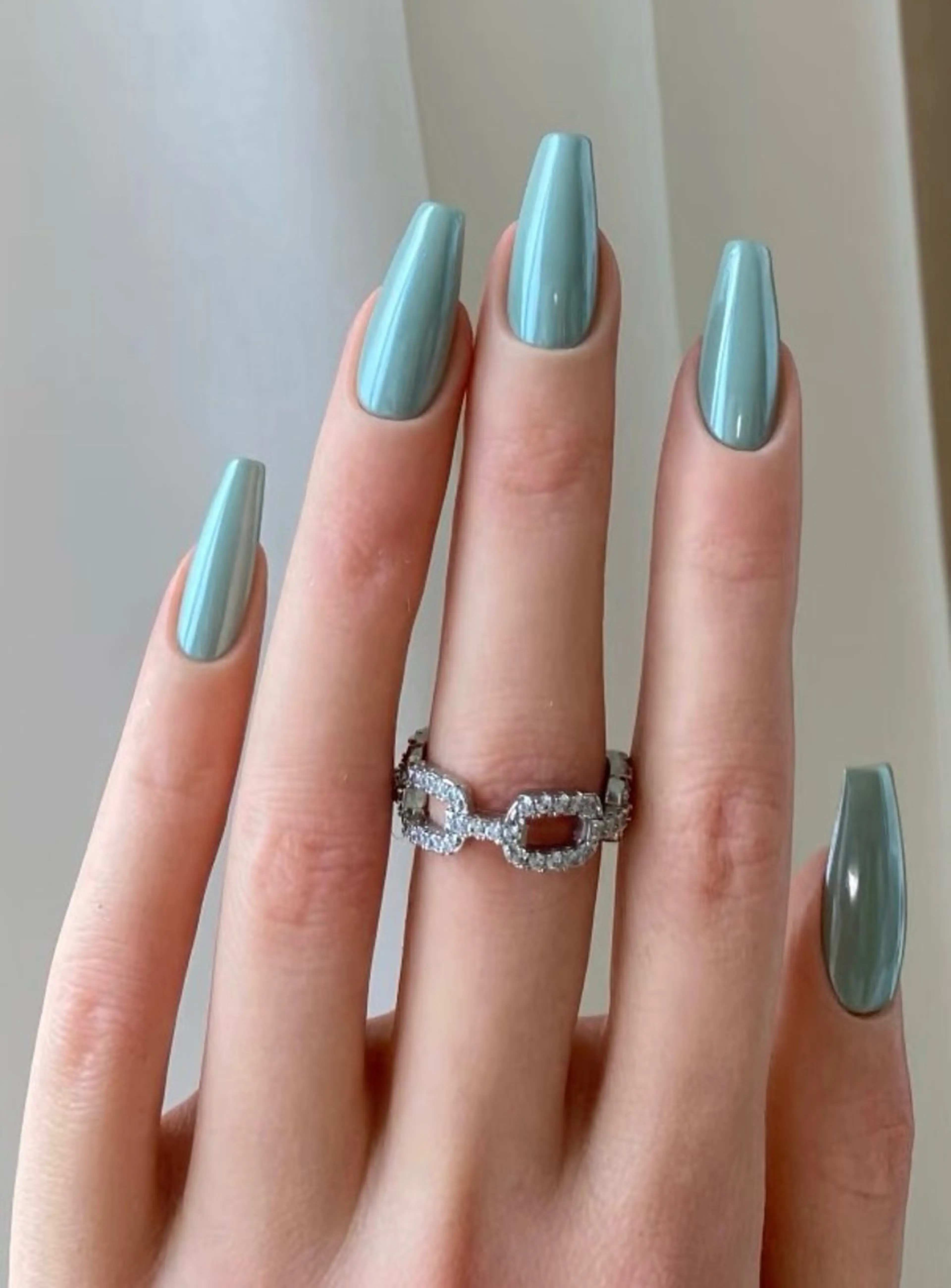 ネイル 高木 維麗絲のネイルデザイン