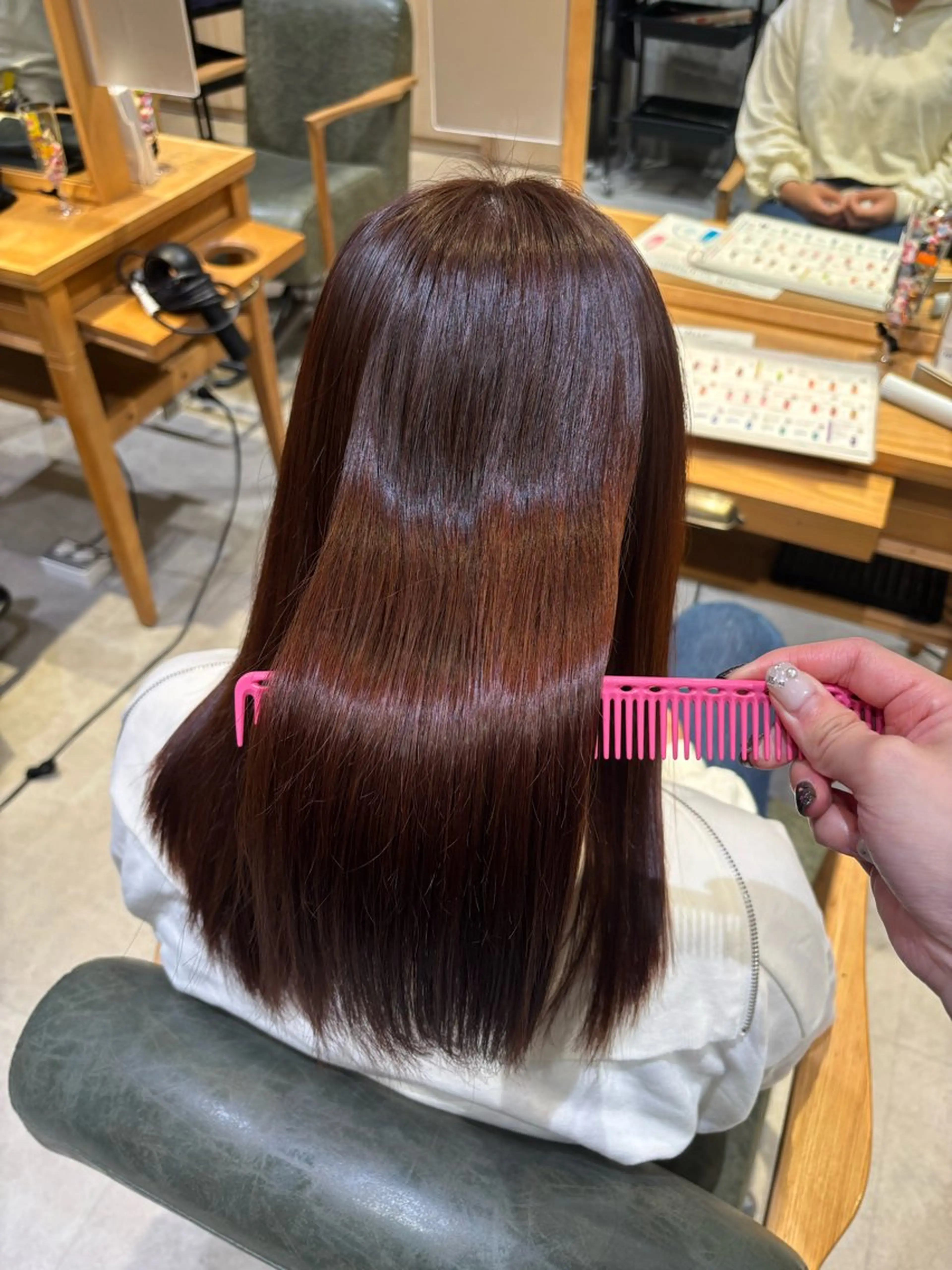 ミディアム カラー ミディアムパーマ ダブルカラー イヤリングカラー ハイライトカラー ハイトーンカラー ヘアカラー トリートメント 暖色カラー/ パリジェンヌ💟みくのヘアスタイル