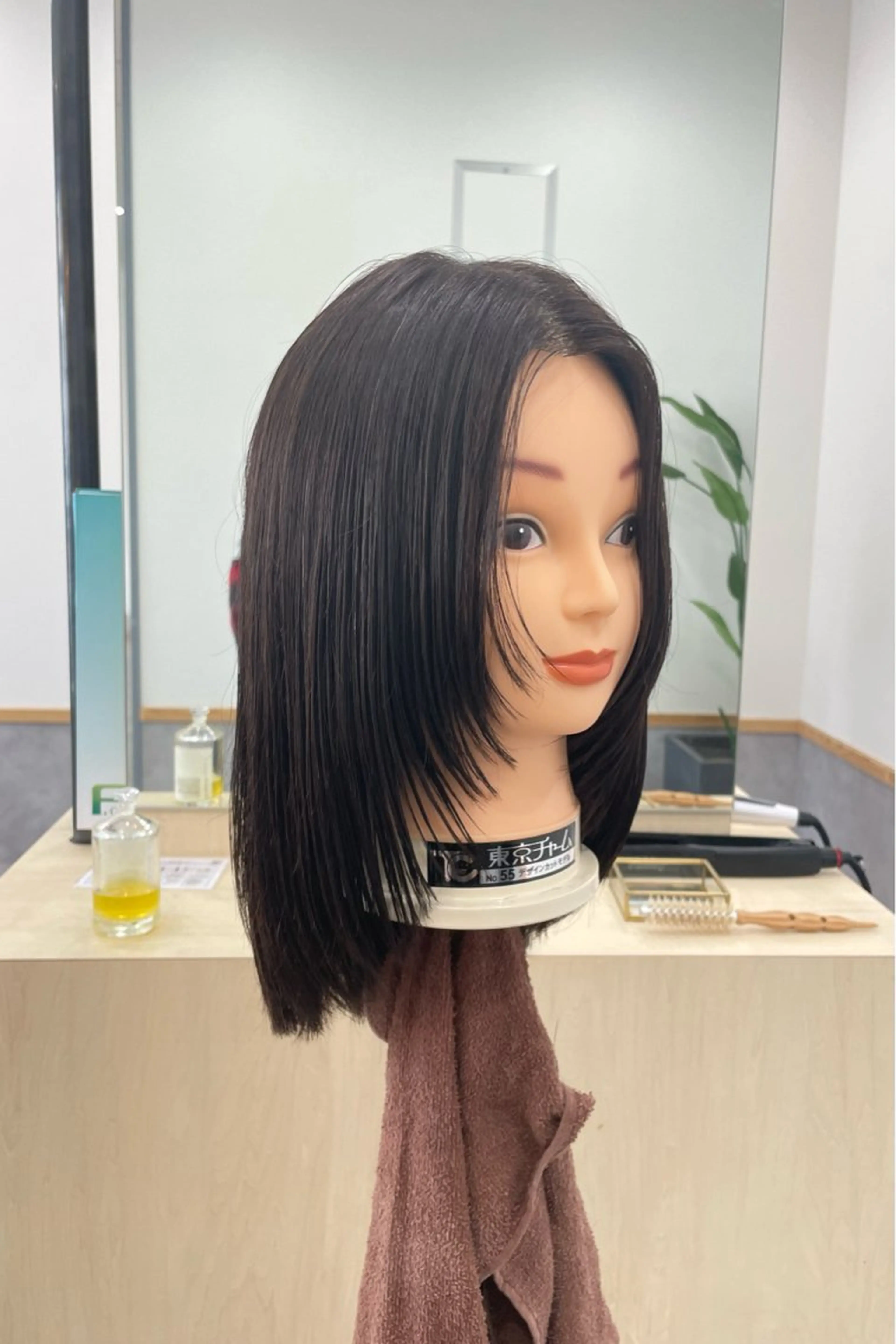 ミディアム レイヤーカット SOYON豊田市駅店所属・髪質改善/ 上村旺武のヘアスタイル