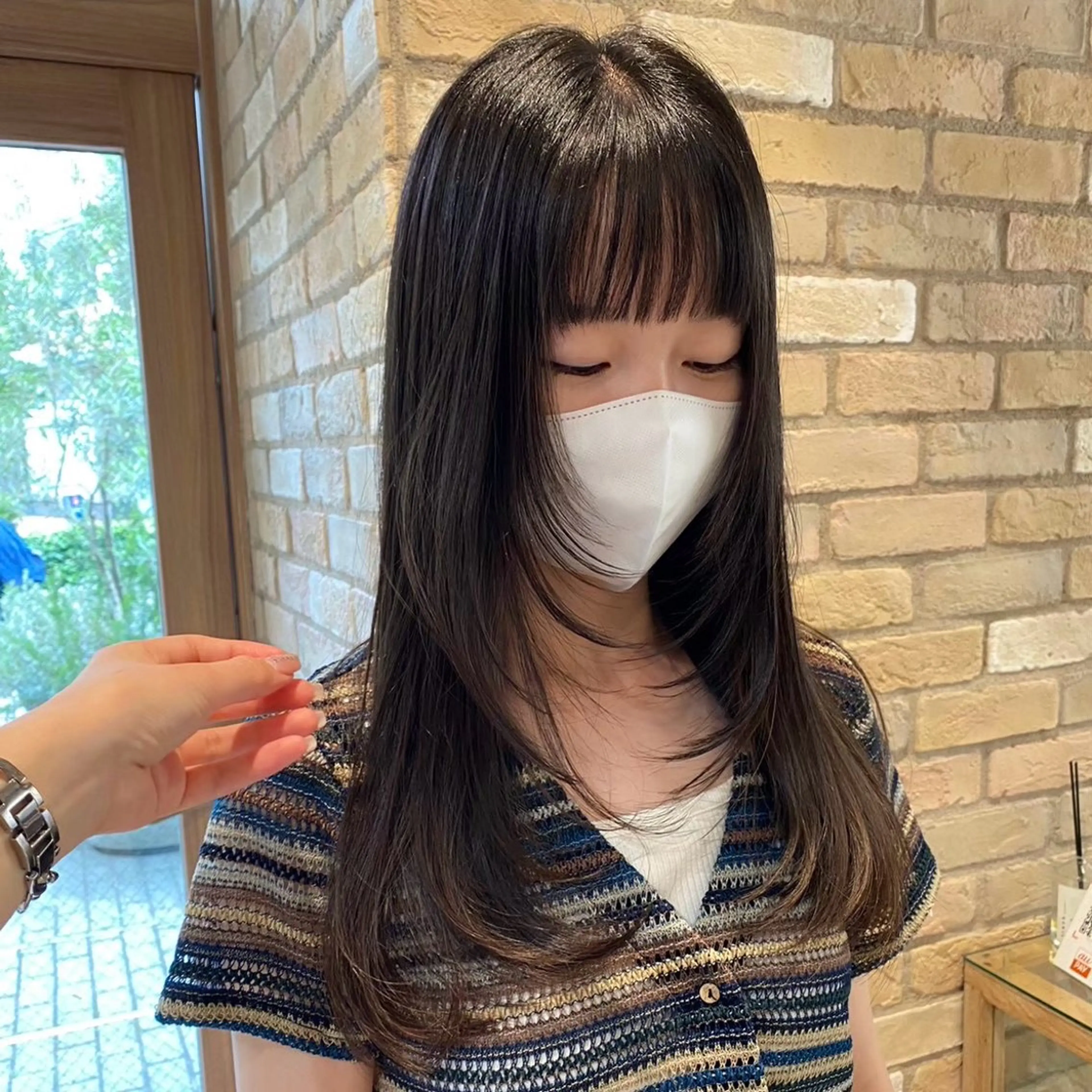 【レイヤーカット】顔周りレイヤーの写真