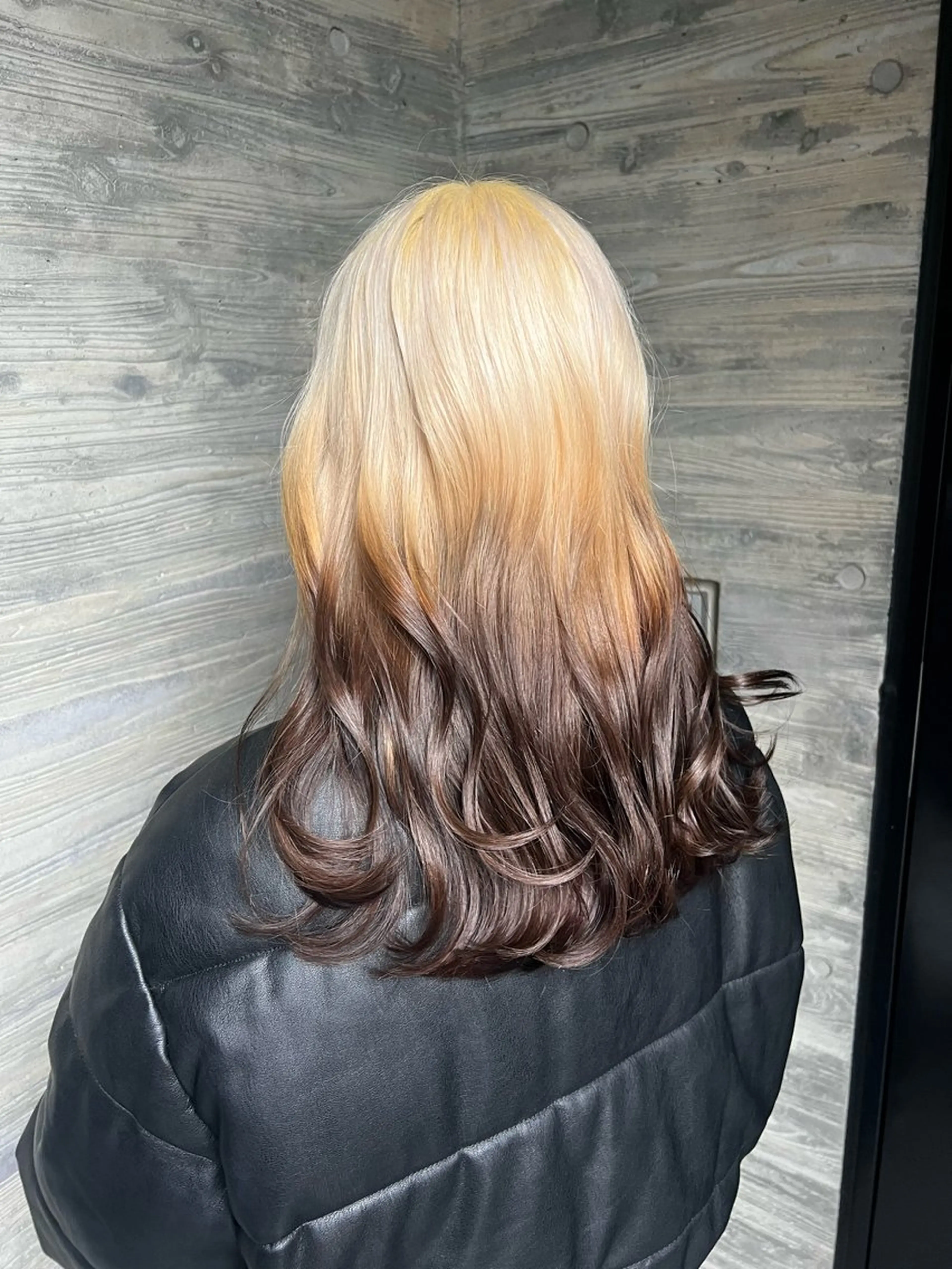 セミロング カラー 晴レ所属・🍑アヤ🫧髪質改善 ダブルカラー🍑の眉毛・アイブロウイメージ