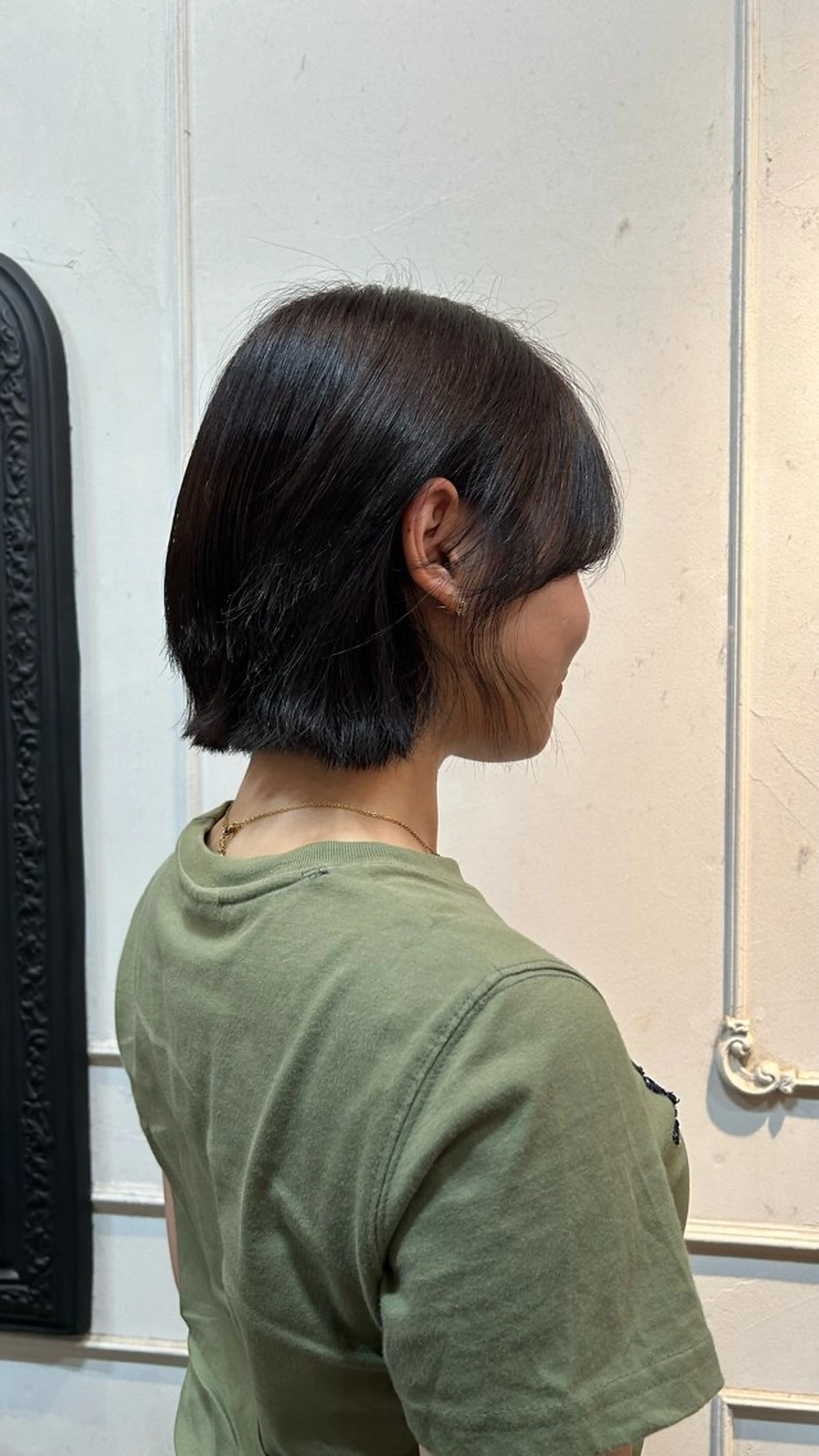 ショート ラベンダーブラウン ヘアカラー 前田 菜緒のヘアスタイル