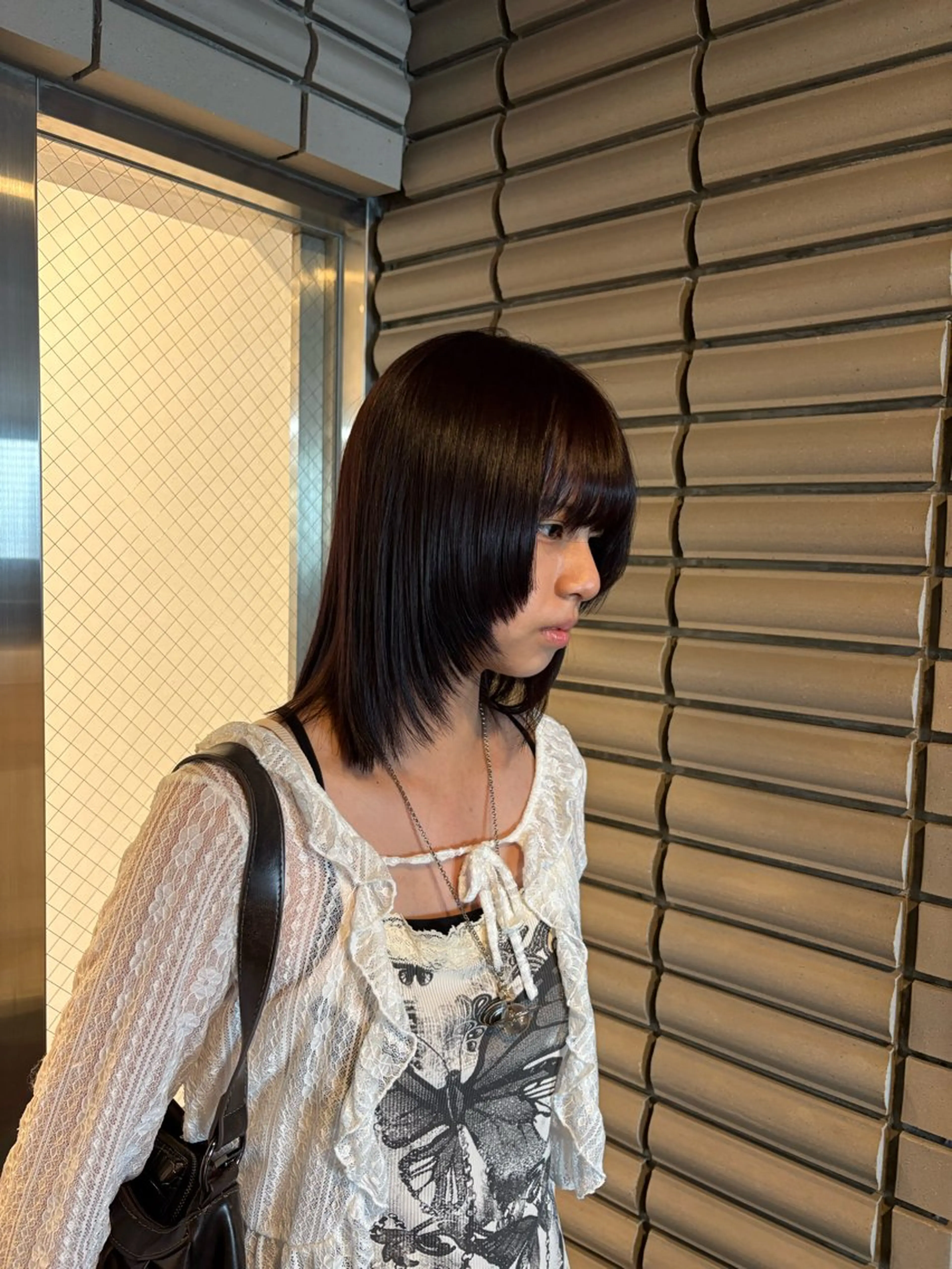 ミディアム レイヤーカット カット ヘアカラー トリートメント 森田 亜海のヘアスタイル