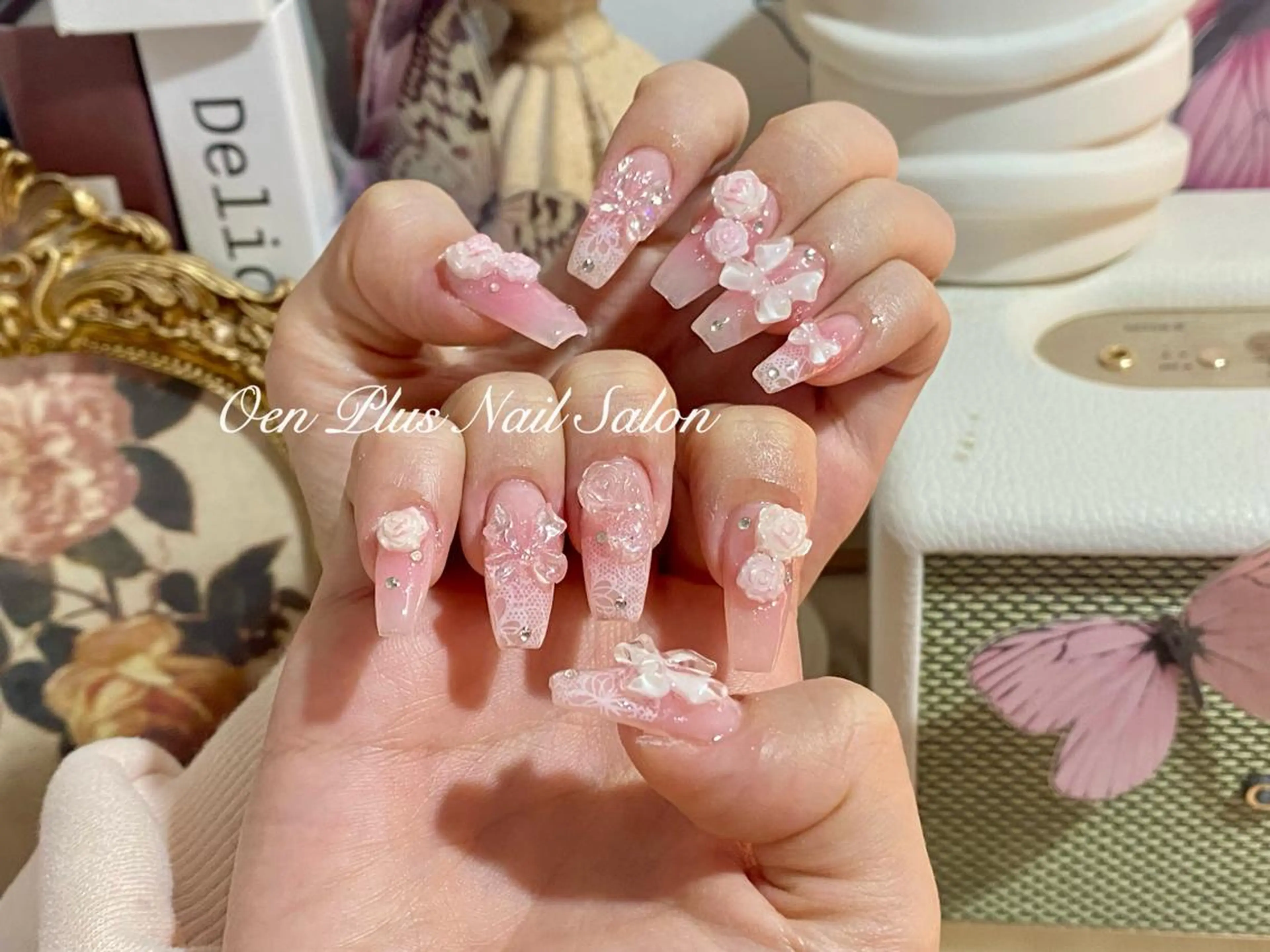 ネイル One Plus Nail Salonのネイルデザイン