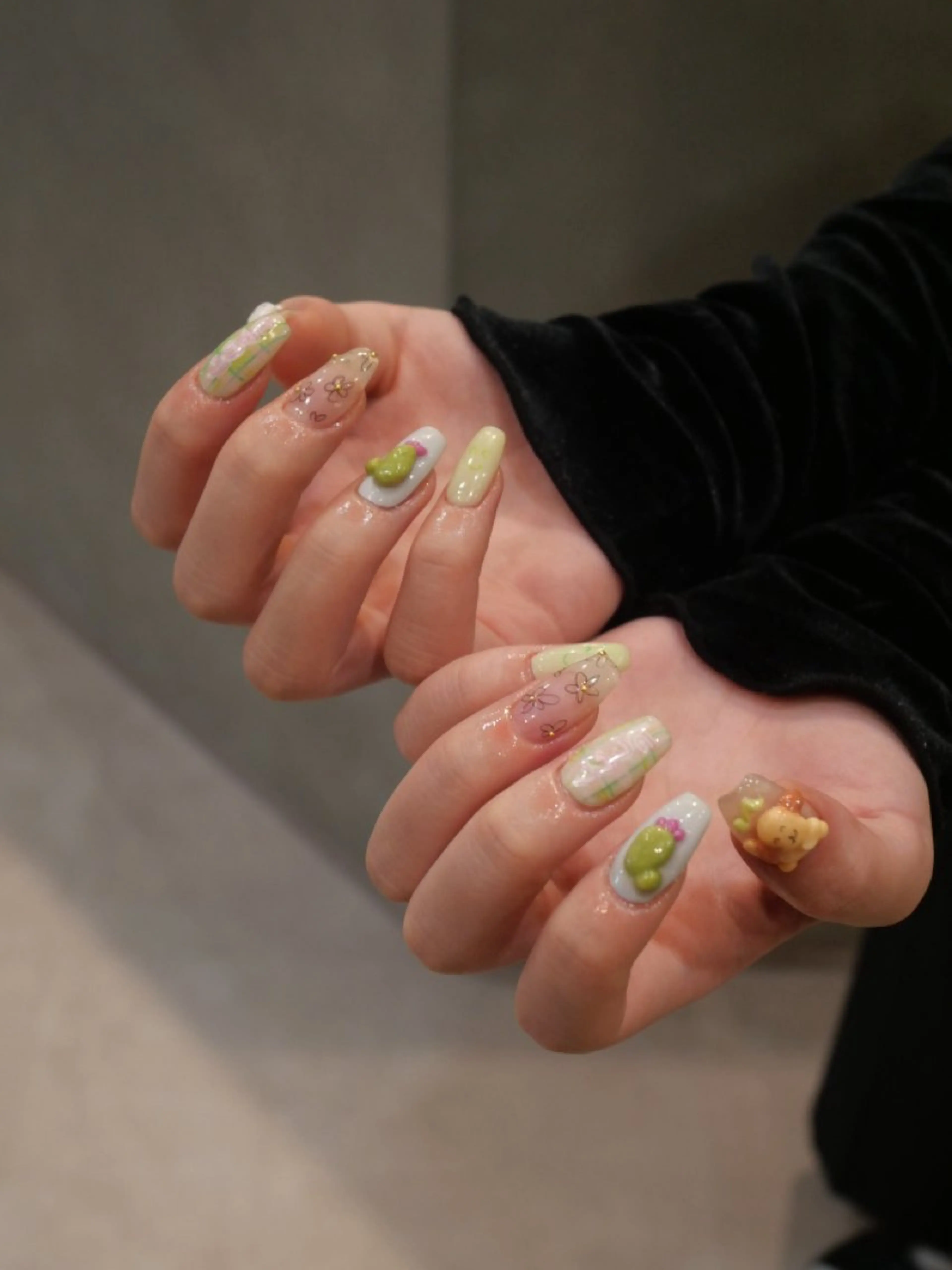 ネイル miku･:*+ angelicaのネイルデザイン