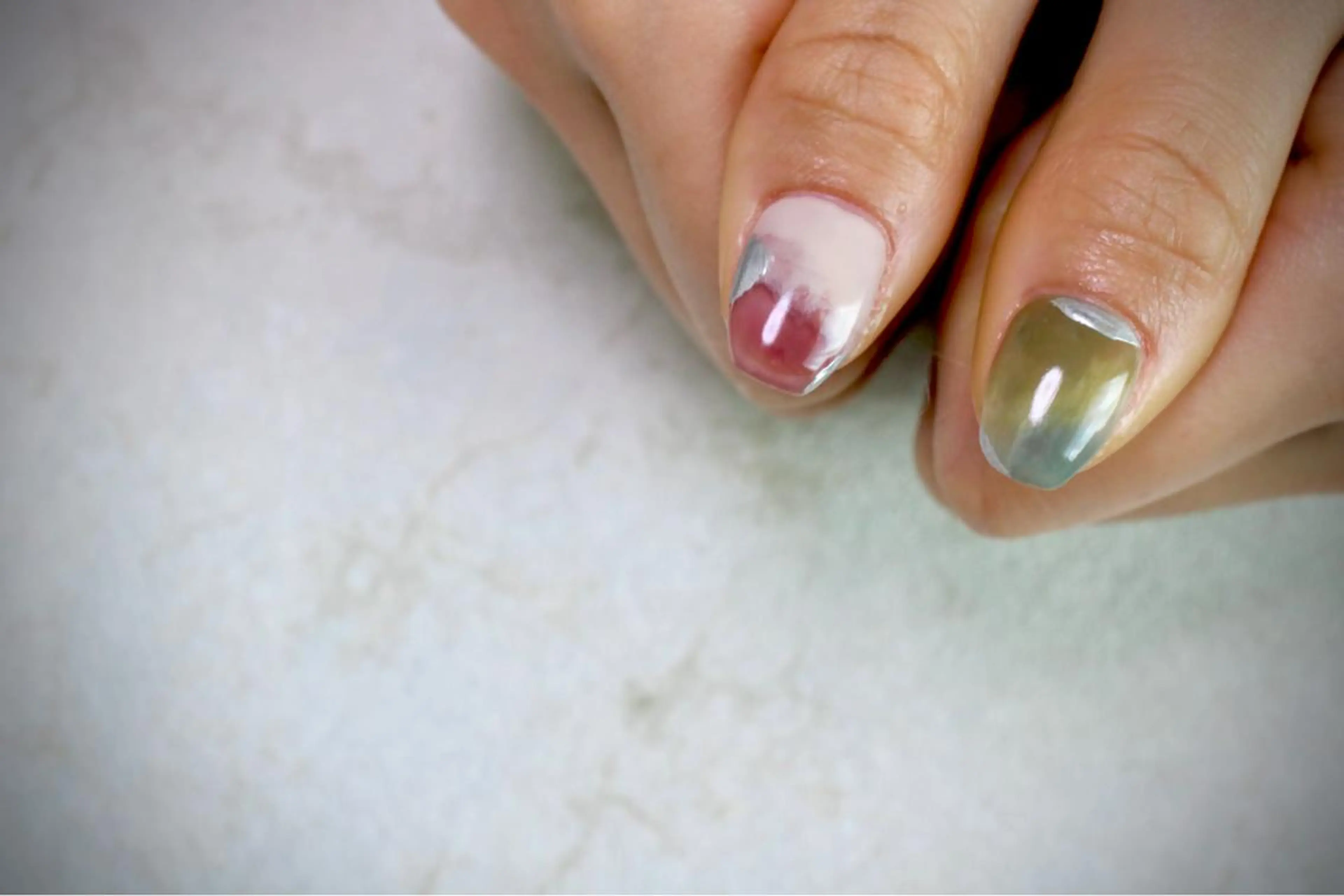 ネイル オーロラネイル カジュアル ジェルネイル ラメ(グリッター) マグネットネイル ハンドネイル MH Nailのネイルデザイン