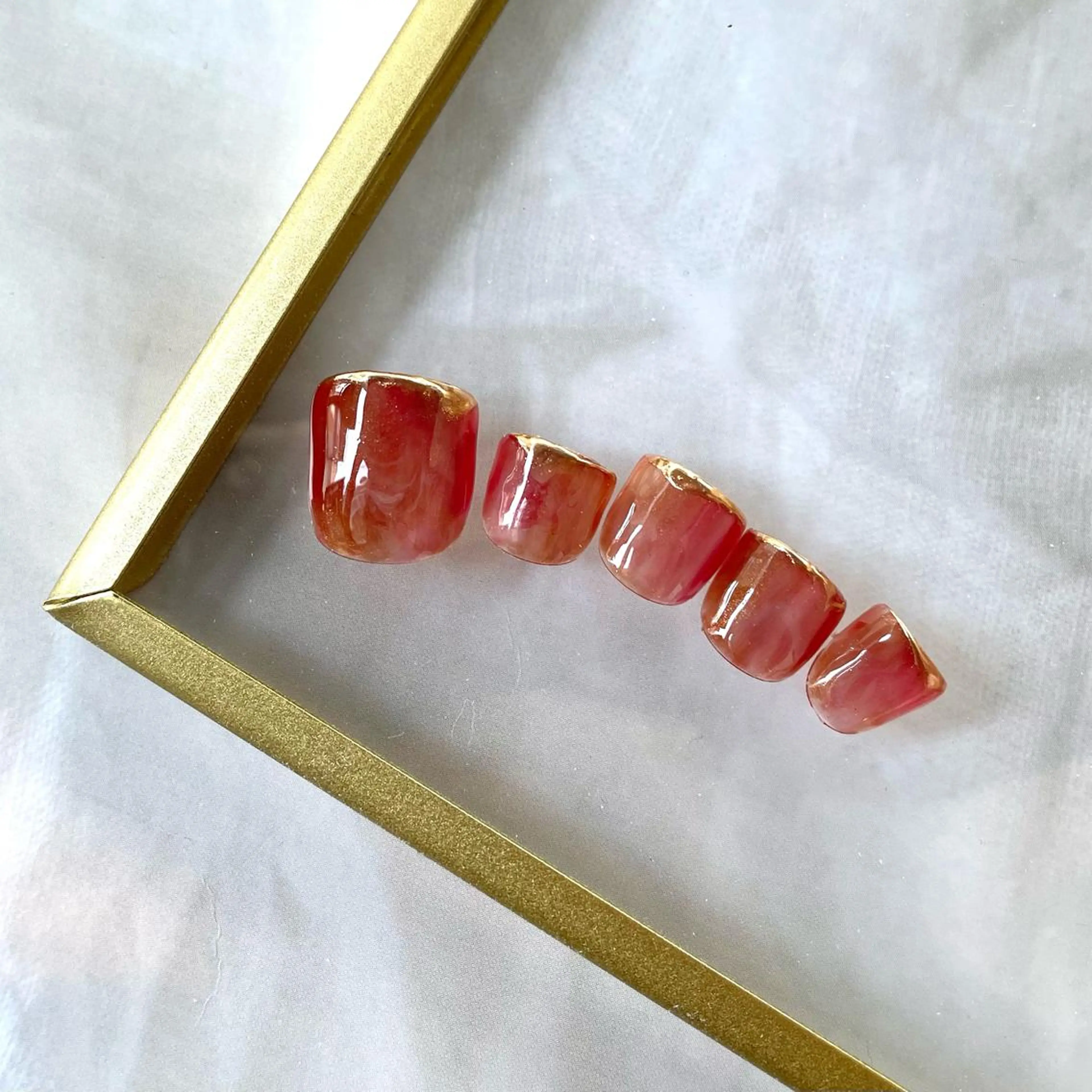 ネイル ニュアンスネイル cachette mのネイルデザイン