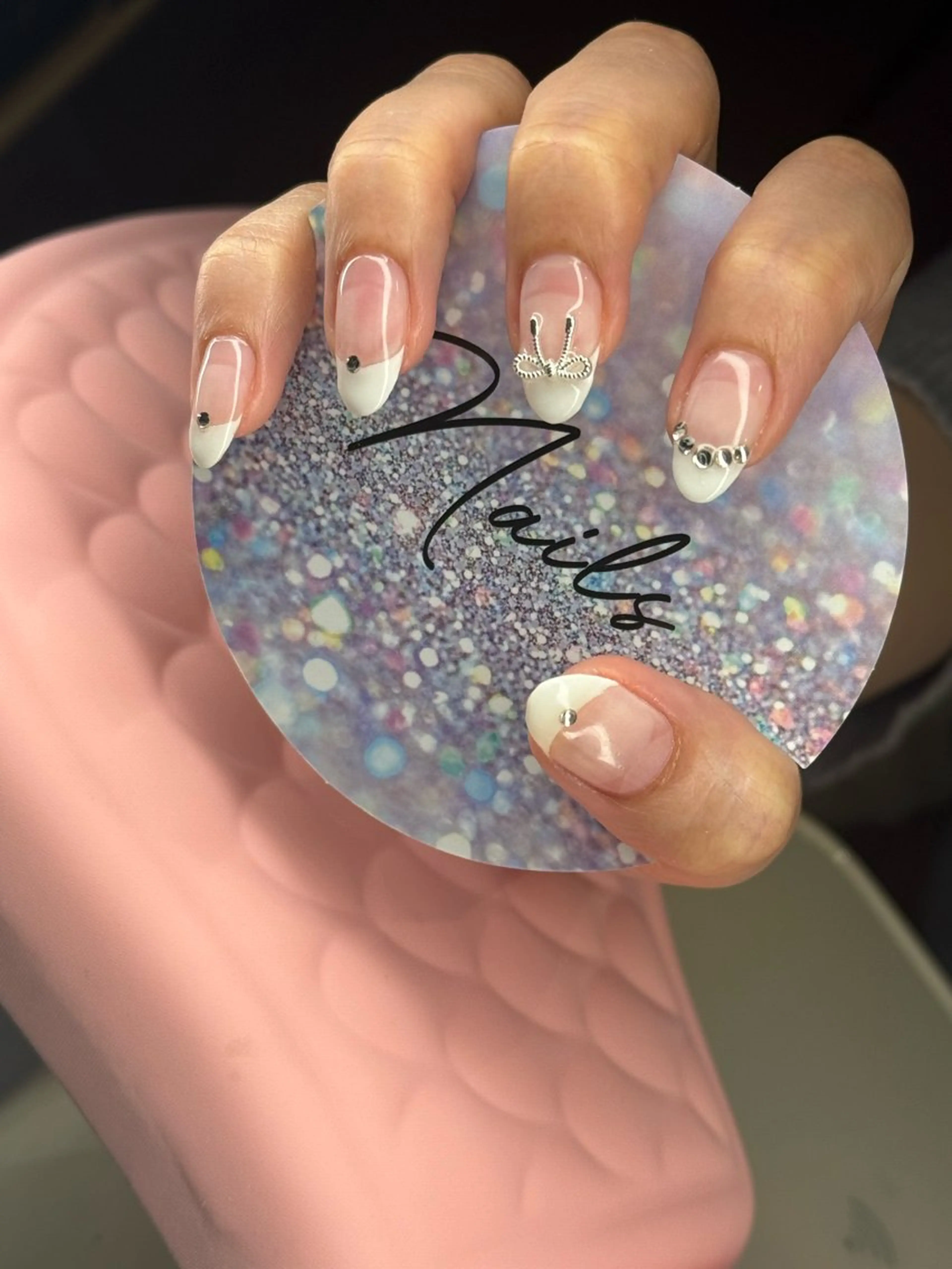 ネイル フレンチネイル ハンドネイル ハンドケア Amys nail エミのネイルデザイン