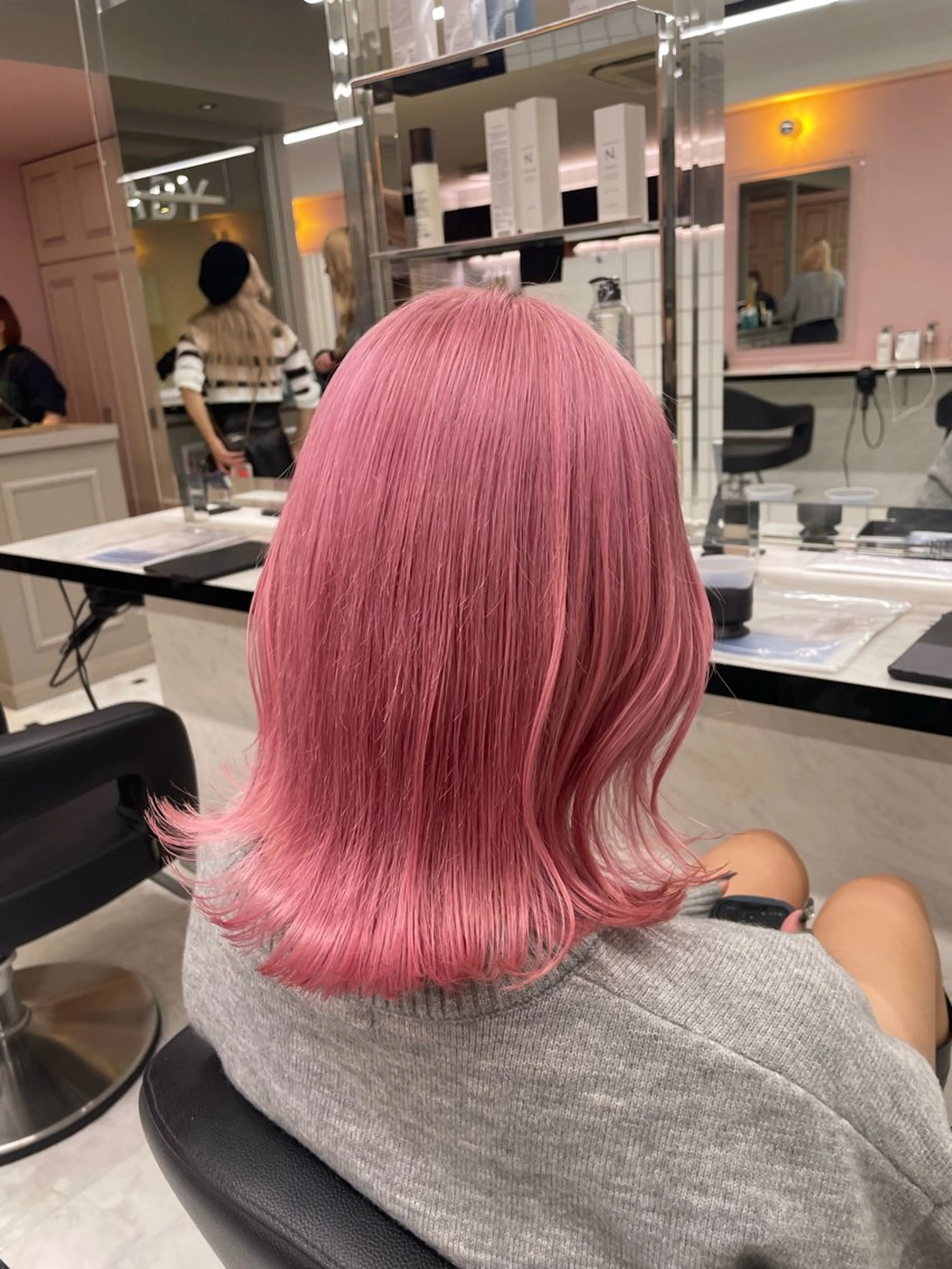 ロング カラー ヘアアレンジ ブリーチ ピンクカラー 髪質改善 トリートメント ピンク・ベージュ🩰 カラー🫧とらのヘアスタイル
