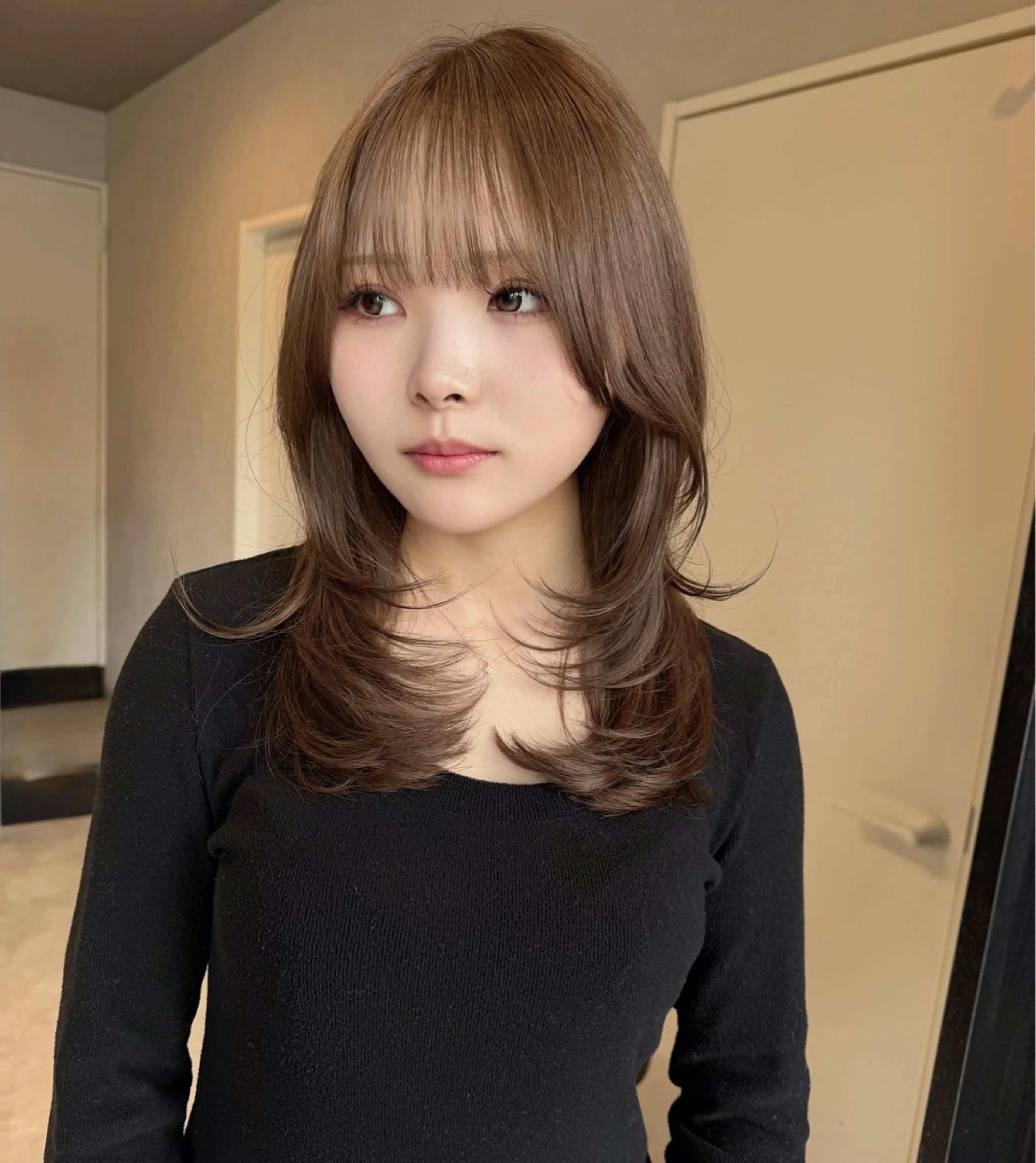 ミディアム カラー ベージュカラー ヘーゼル レイヤーカット カット ヘアカラー 透明カラー/レイヤー misaki °＊のヘアスタイル