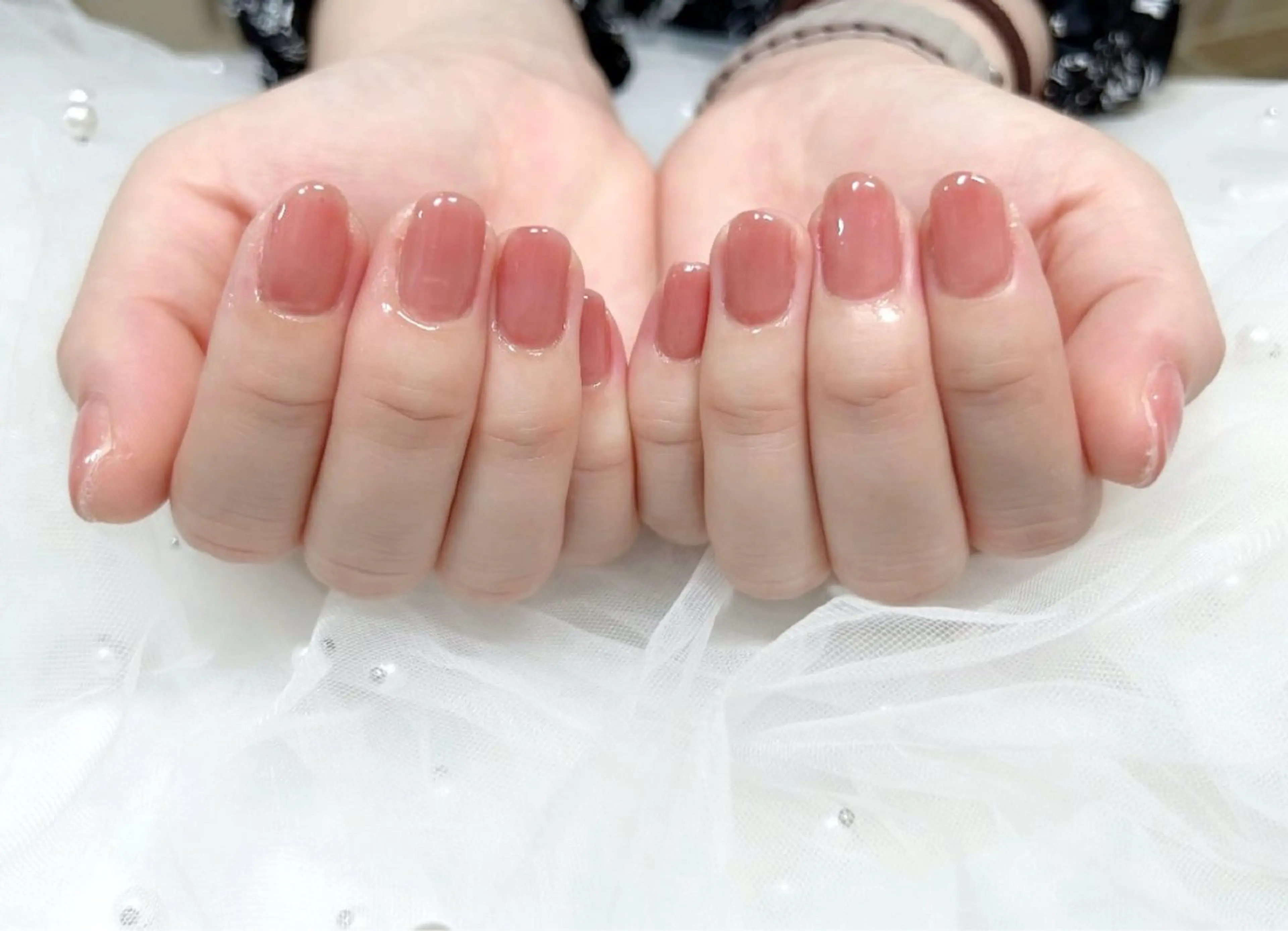 ネイル ハンドネイル なつか🍒口コミ好評 駅近1分 パラジェルのネイルデザイン