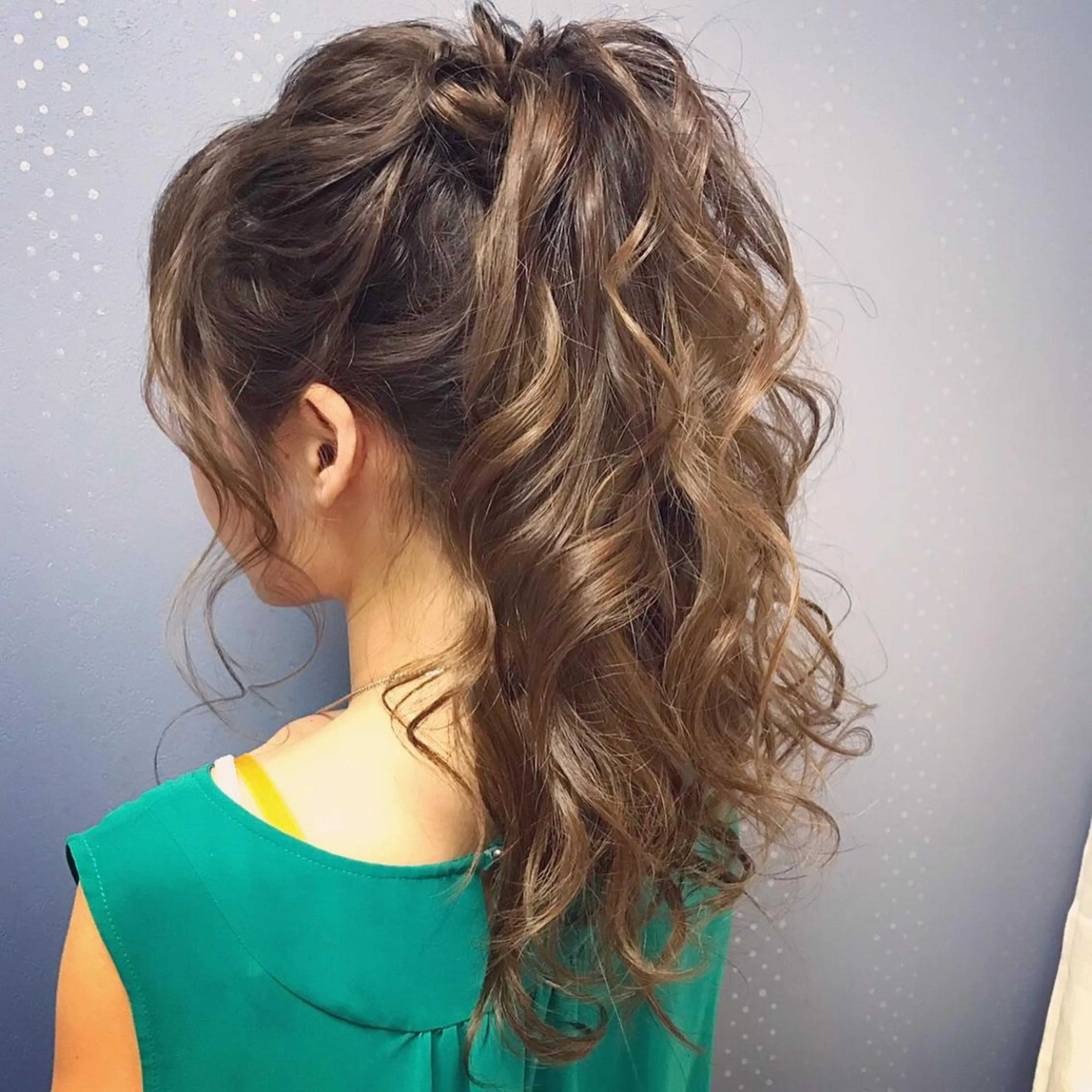 ロング ヘアアレンジ ポニーテール 《カメレオン》 西田美輝のヘアスタイル