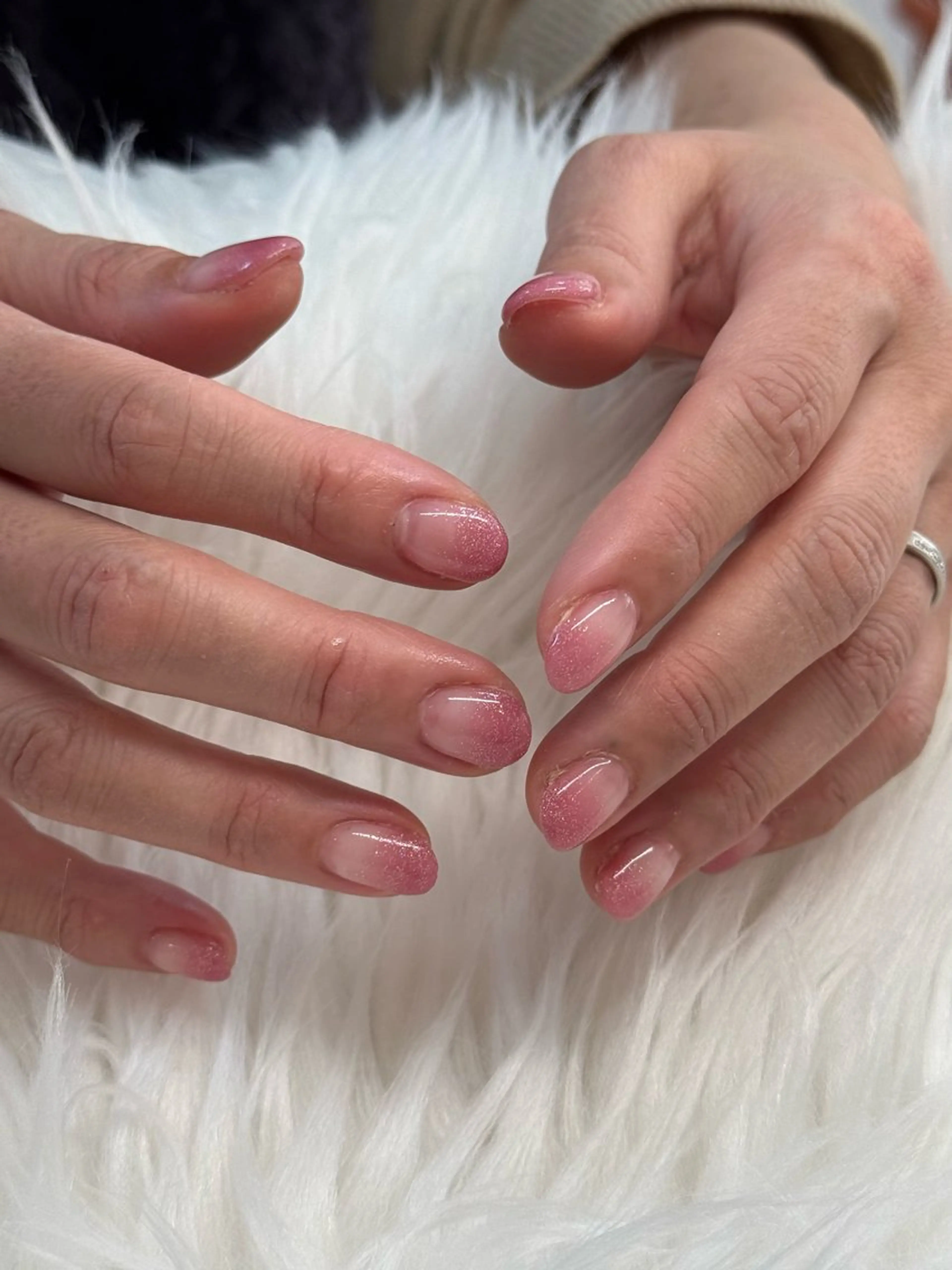 ネイル Loa　salon所属・小畑 寧捺のネイルデザイン