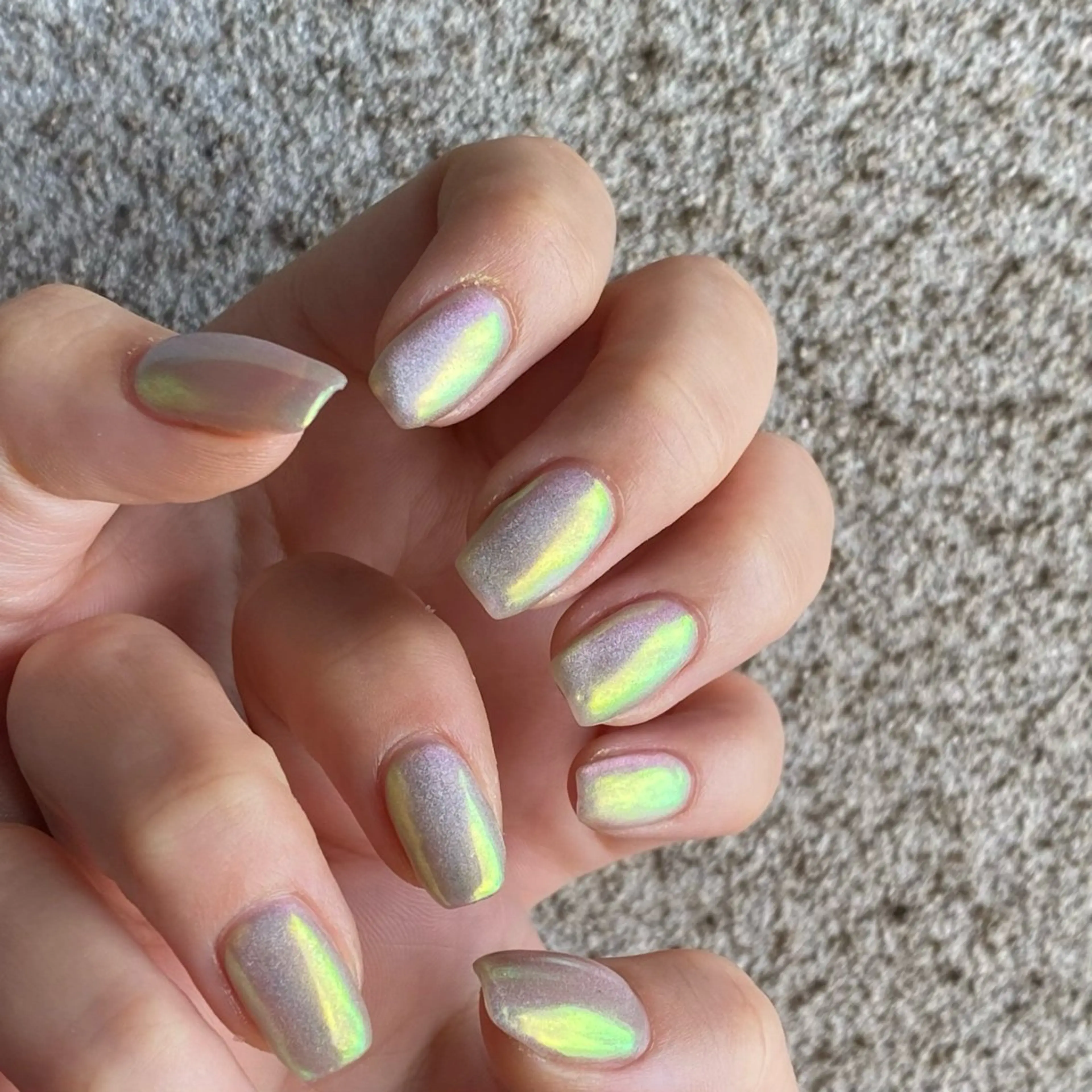 ネイル オーロラネイル ワンカラーネイル lol's所属・lol's na2のネイルデザイン