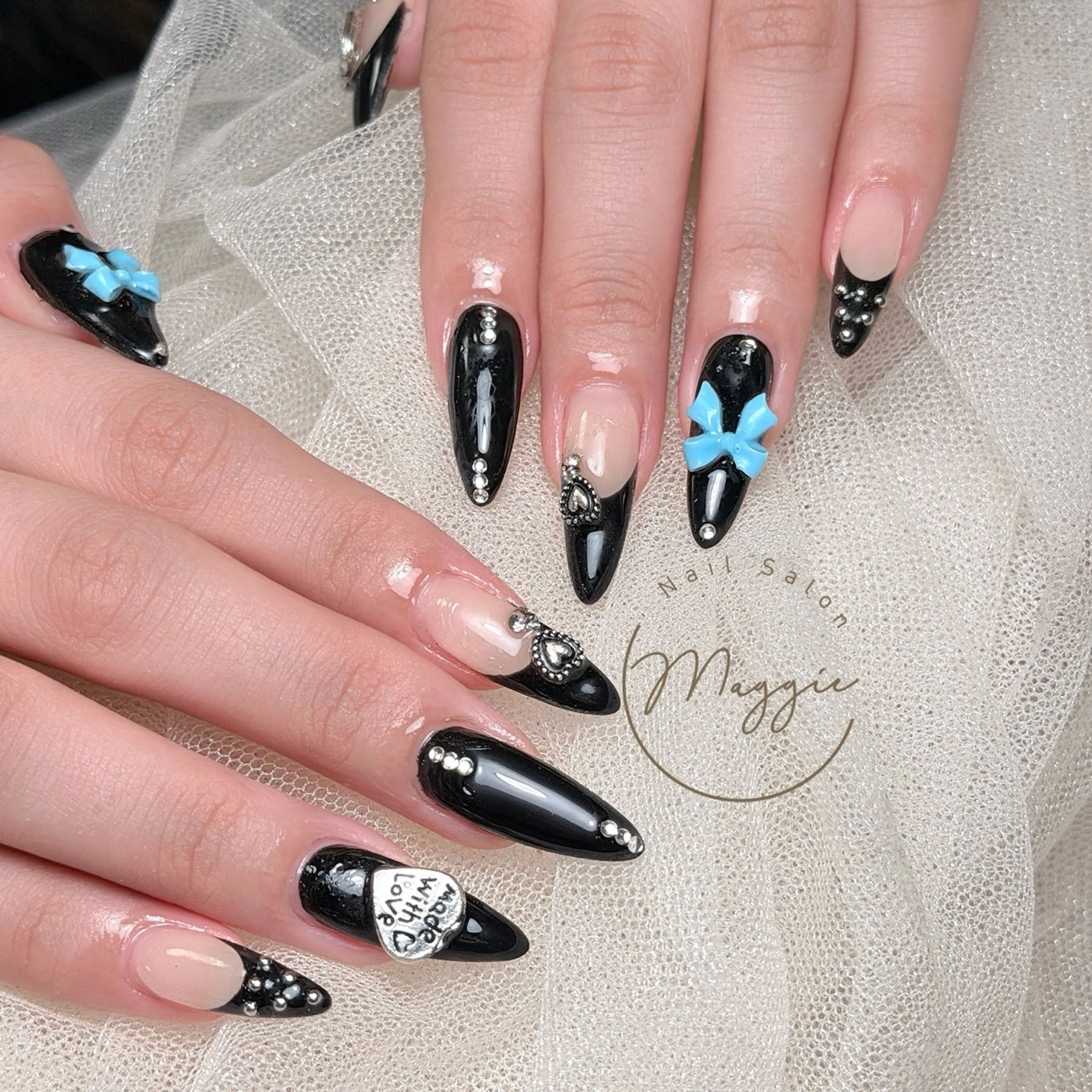 ネイル Maggie Nail🦩のネイルデザイン