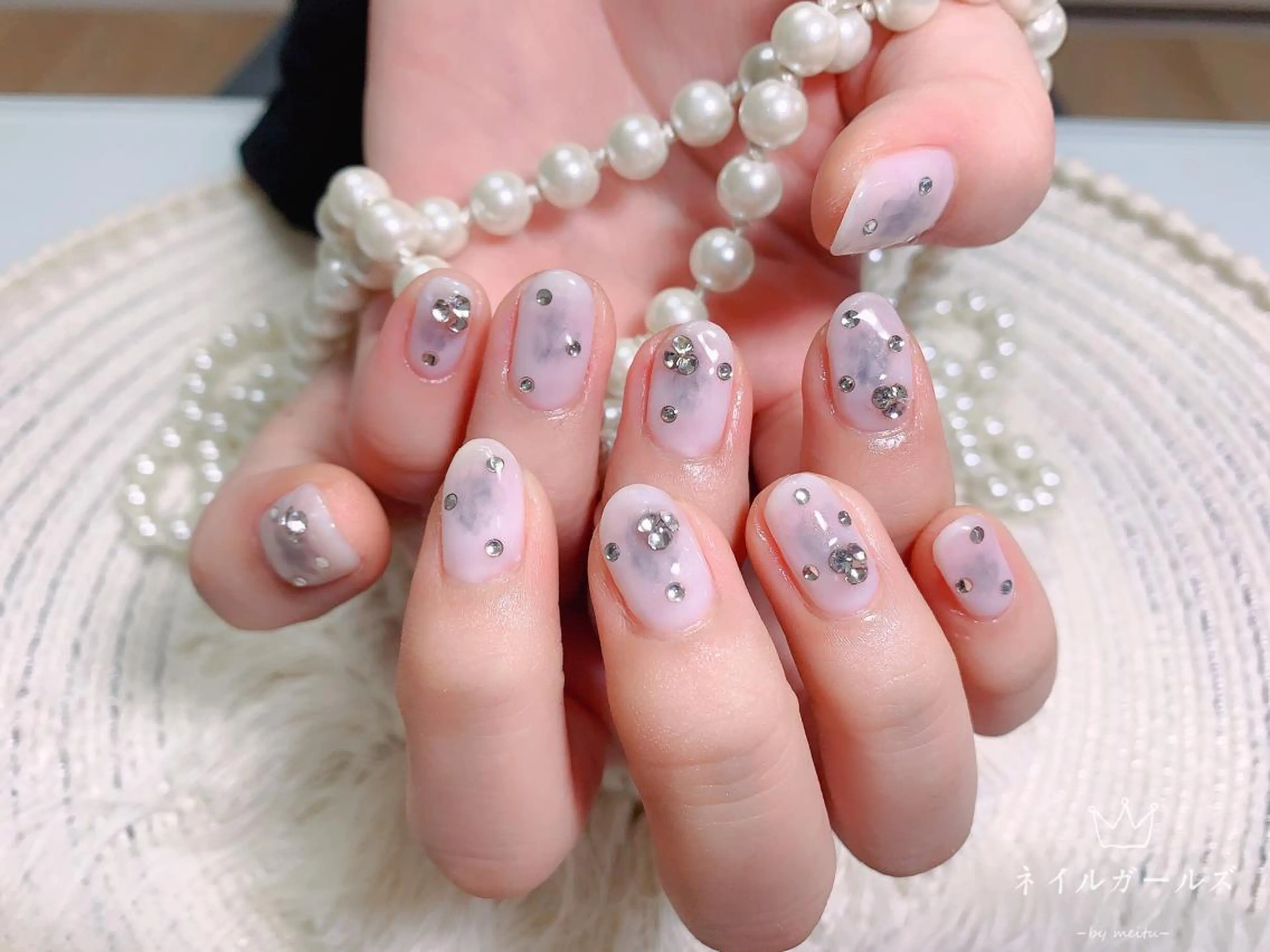 ネイル フットネイル ジェルネイル ラメ(グリッター) ラメグラデーション マグネットネイル ハンドネイル ネイルサロンAiri 長さ出し·シンプルのネイルデザイン