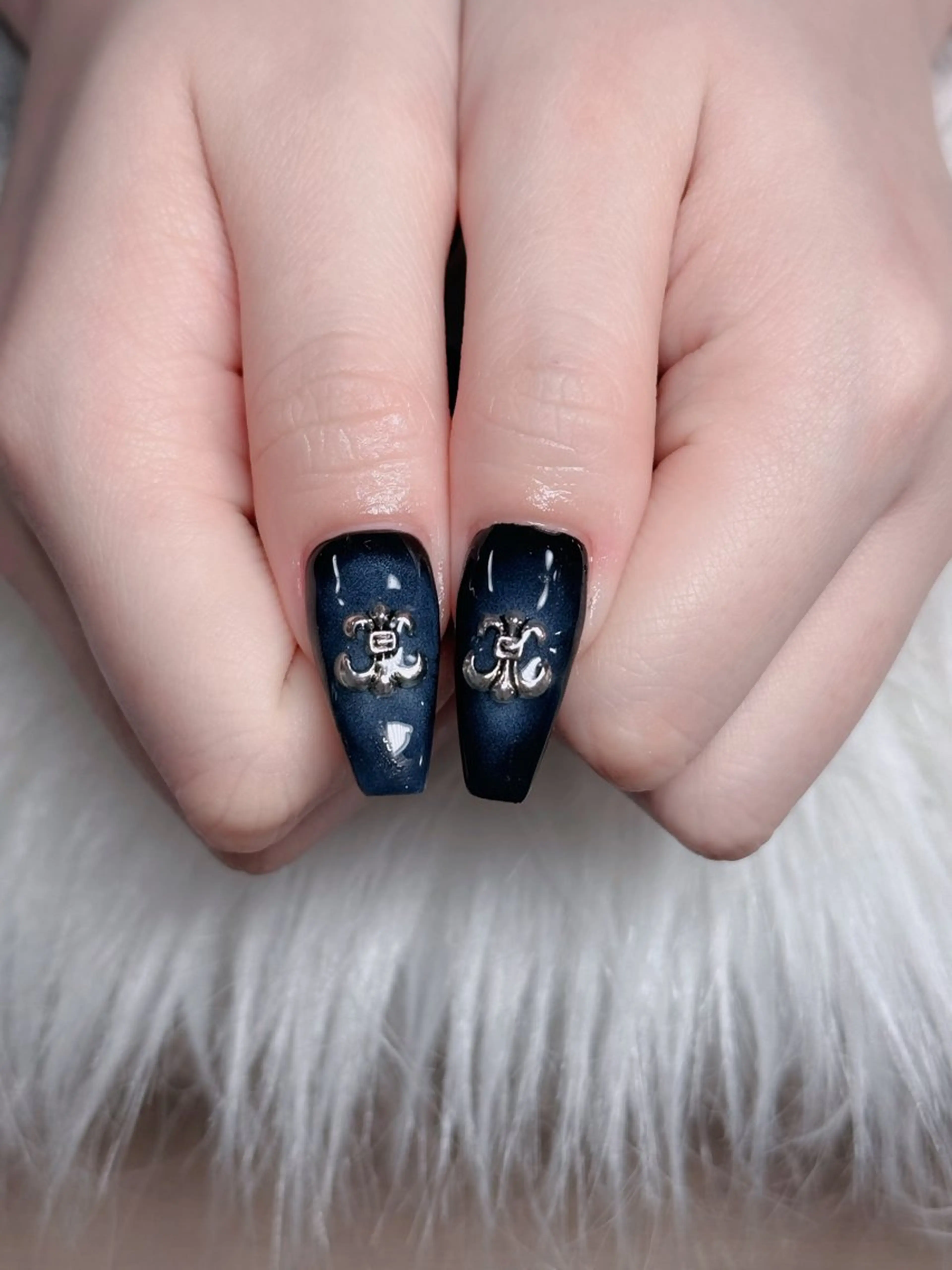 ネイル オーロラネイル フレンチネイル ジェルネイル ハロウィン キラキラネイル H.baby Nail Salonのネイルデザイン