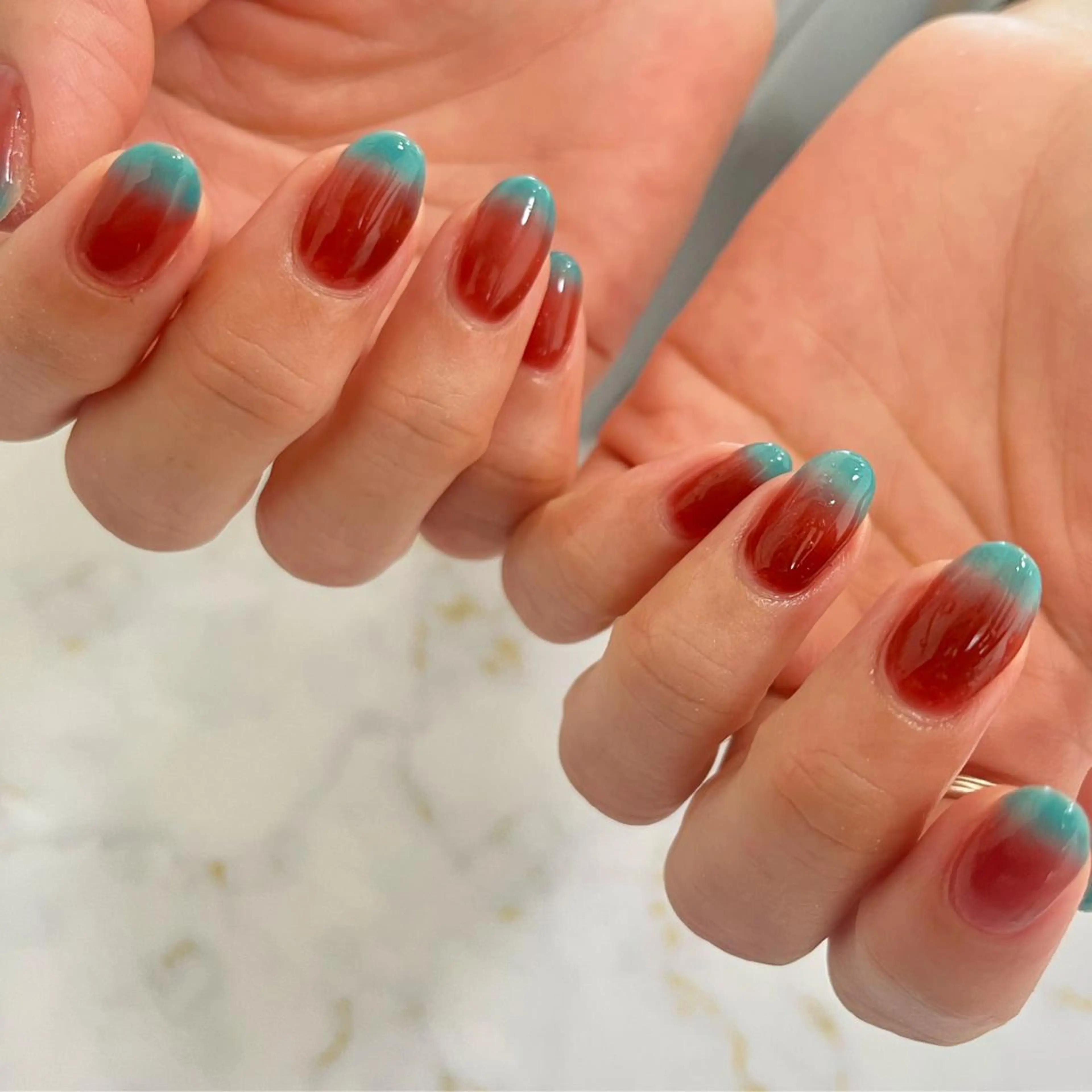 ネイル グラデーション キンジョウ ハルナのネイルデザイン