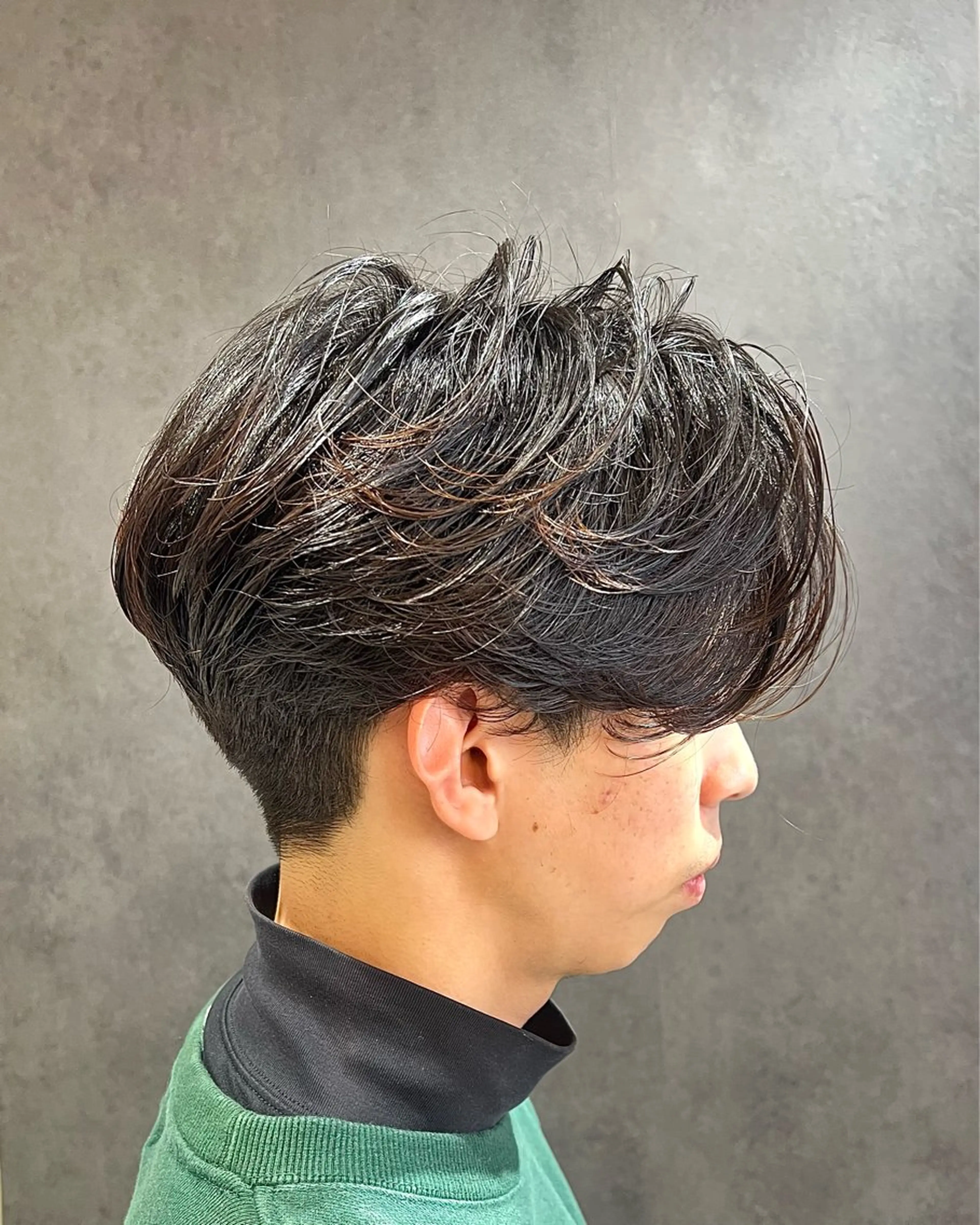 メンズ パーマ スパイキーショート/ センターパート/奈菜のヘアスタイル