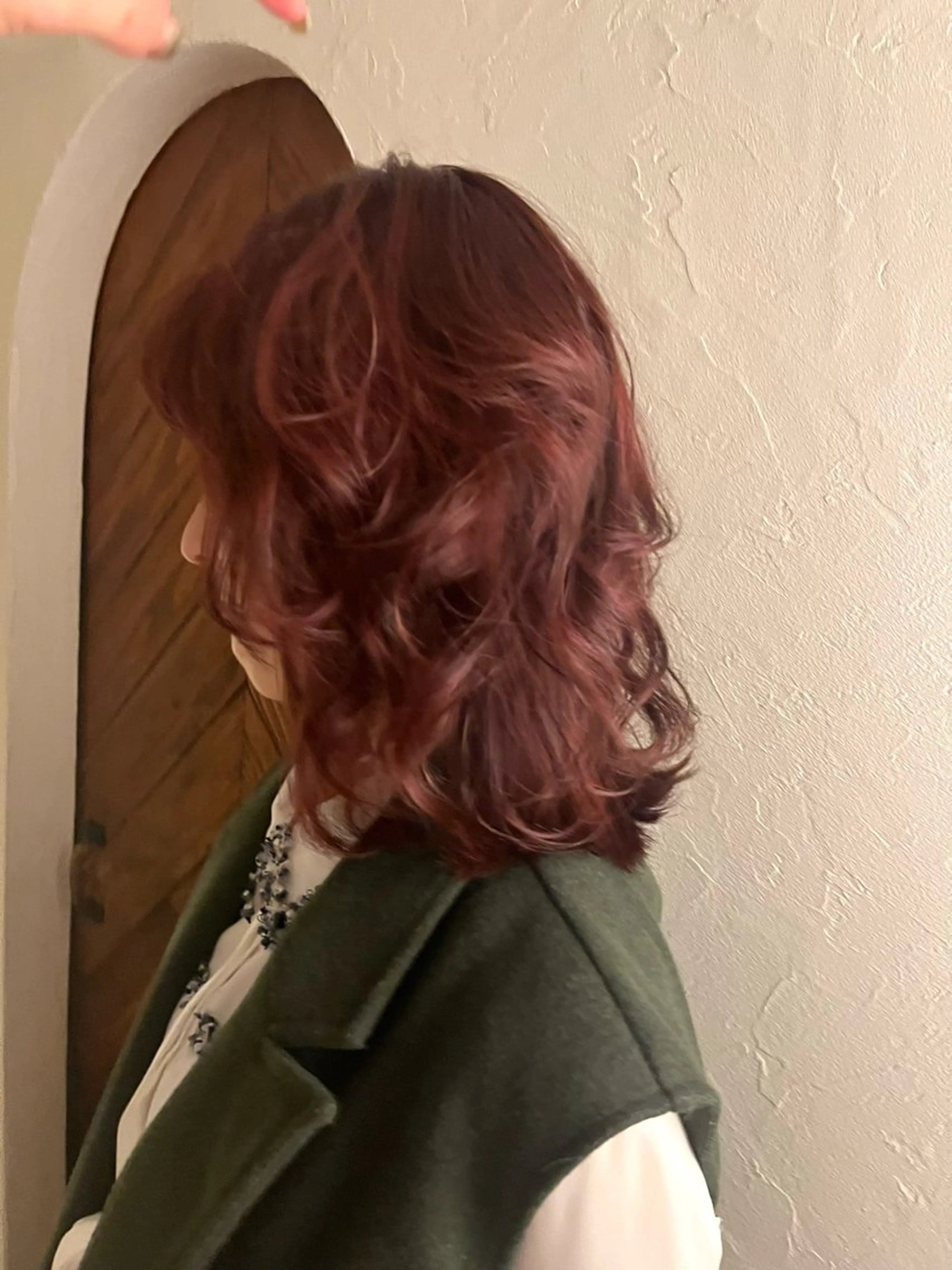 ミディアム 今井 香奈恵のヘアスタイル