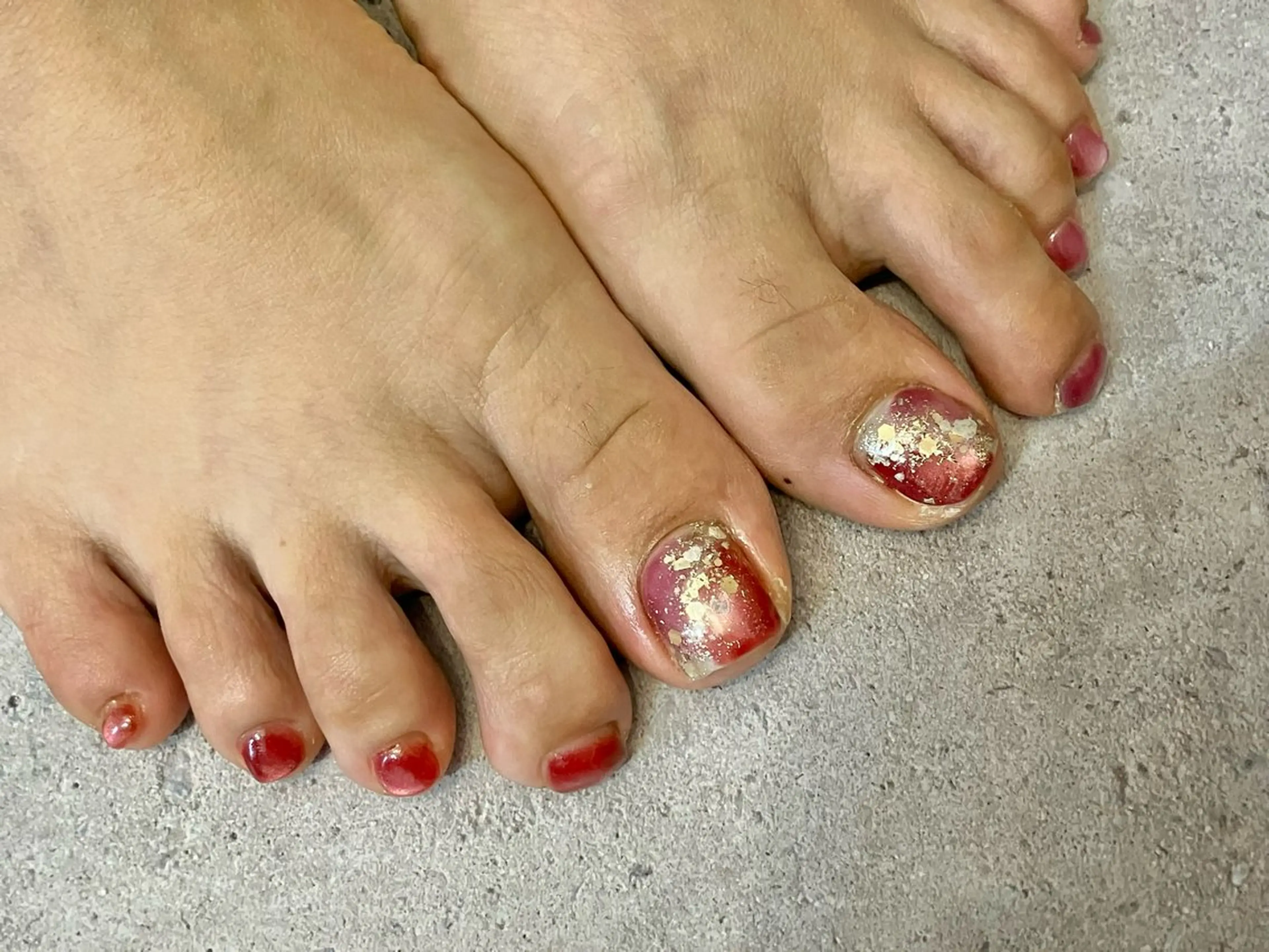 ネイル フットネイル マグネットネイル 赤色 COCO Nail　光が丘駅近のネイルデザイン