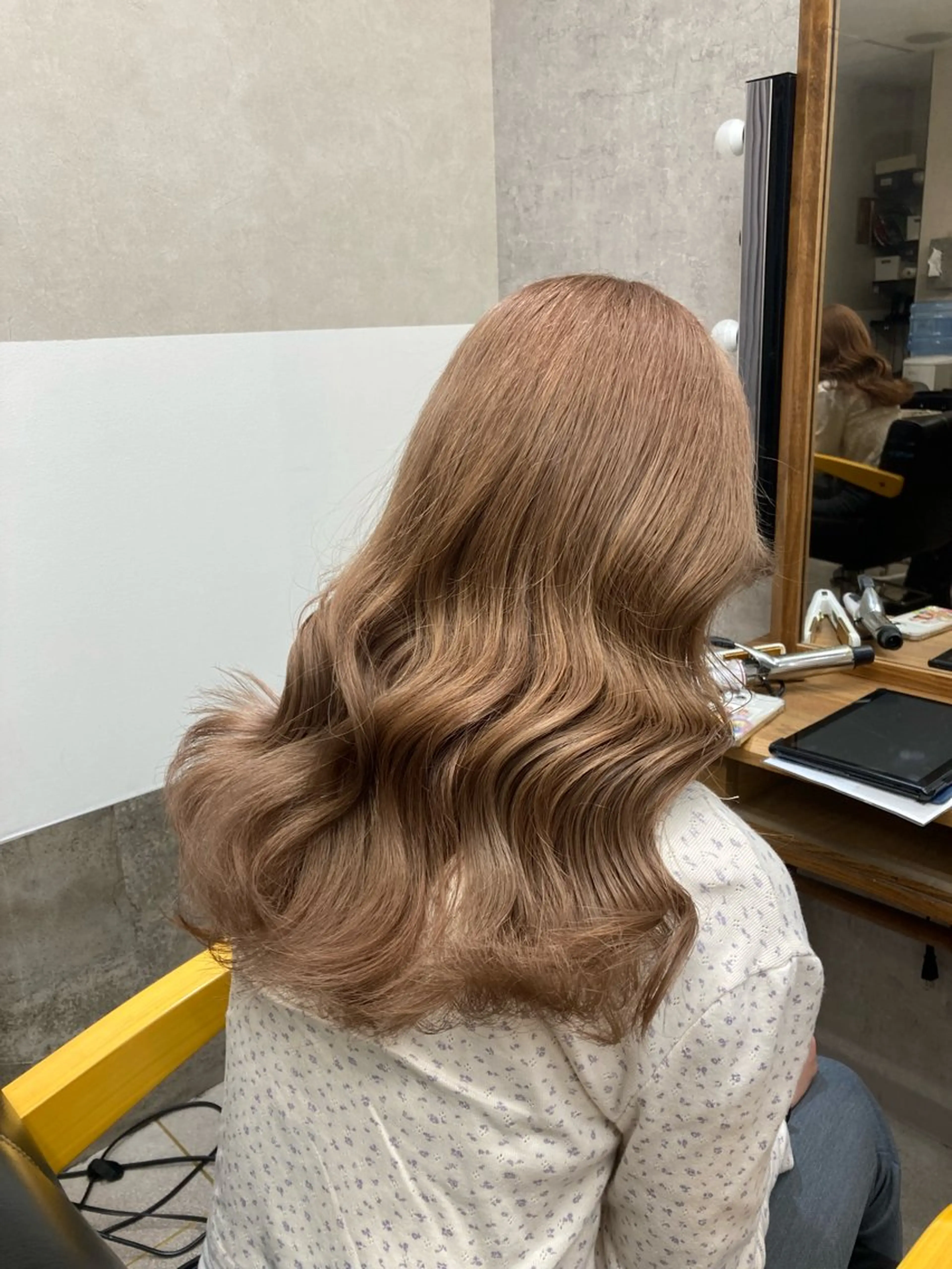 25歳以下限定✨ブリーチなしダブルカラー、期間限定カット無料の写真