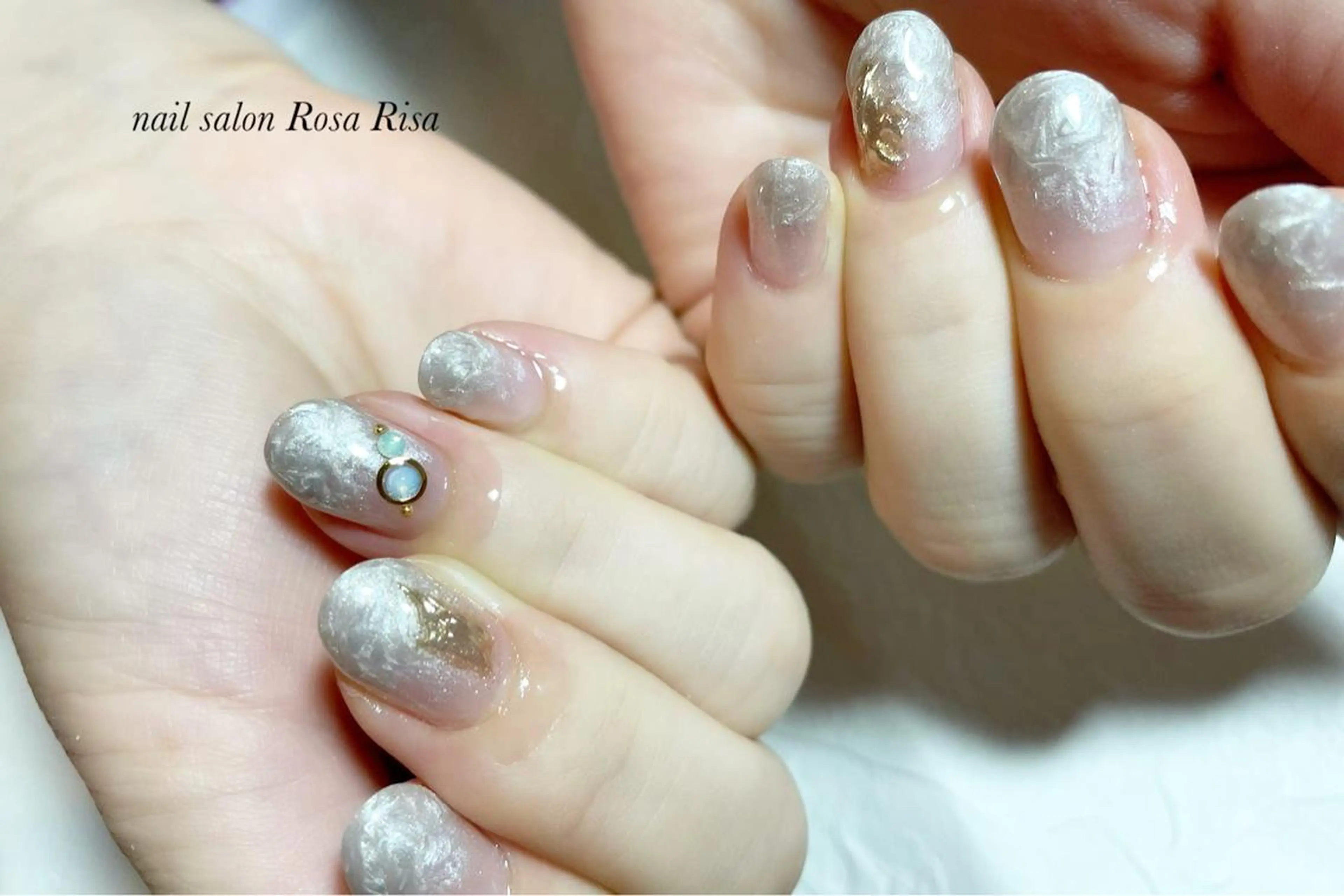 ミディアム ネイル ネイルスタジオ シェイクユアハンズのネイルデザイン