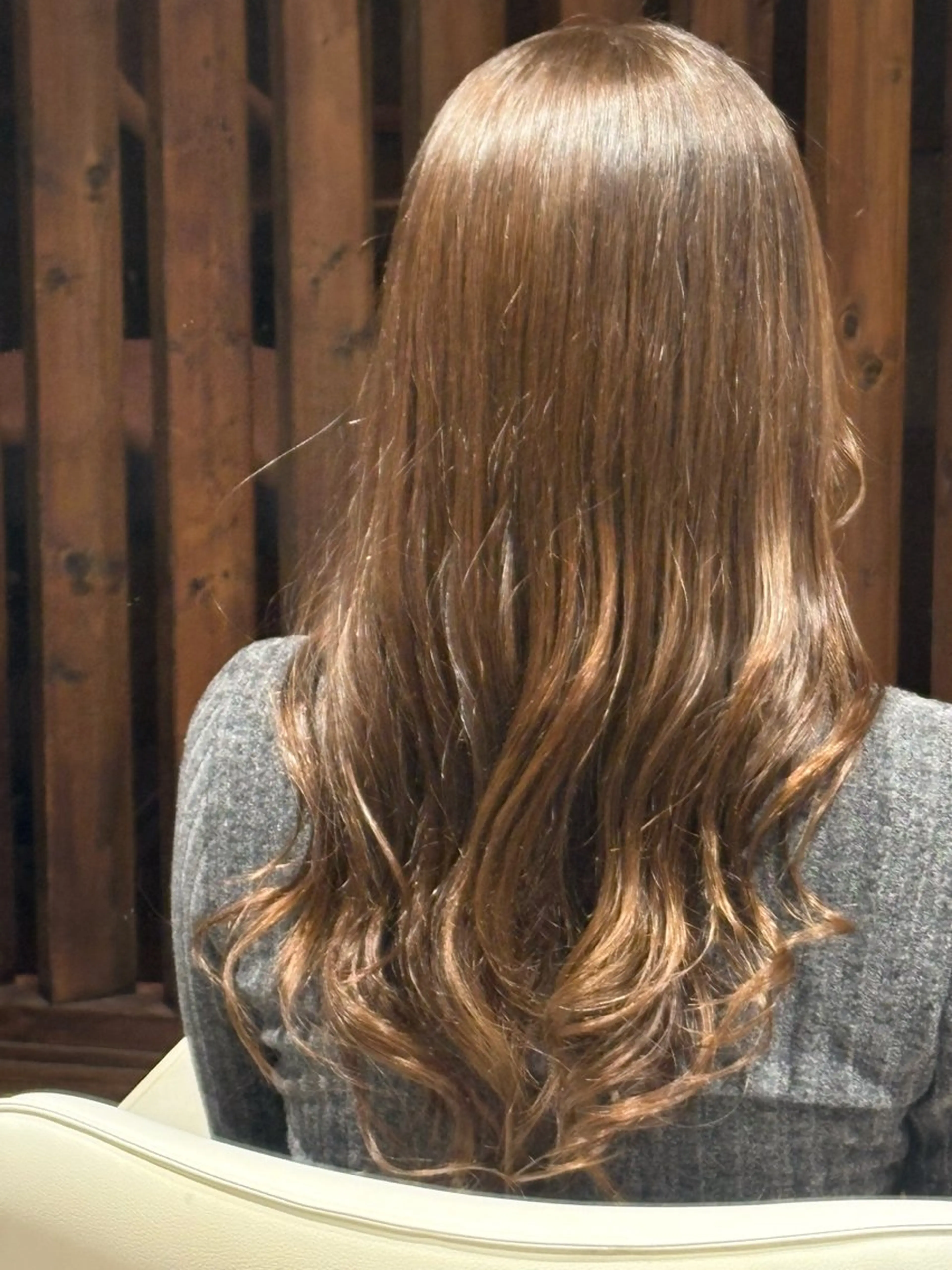 カラー アッシュ アッシュブラウン ブラウンカラー 縮毛矯正 ヘアカラー 大崎 彩央のヘアスタイル