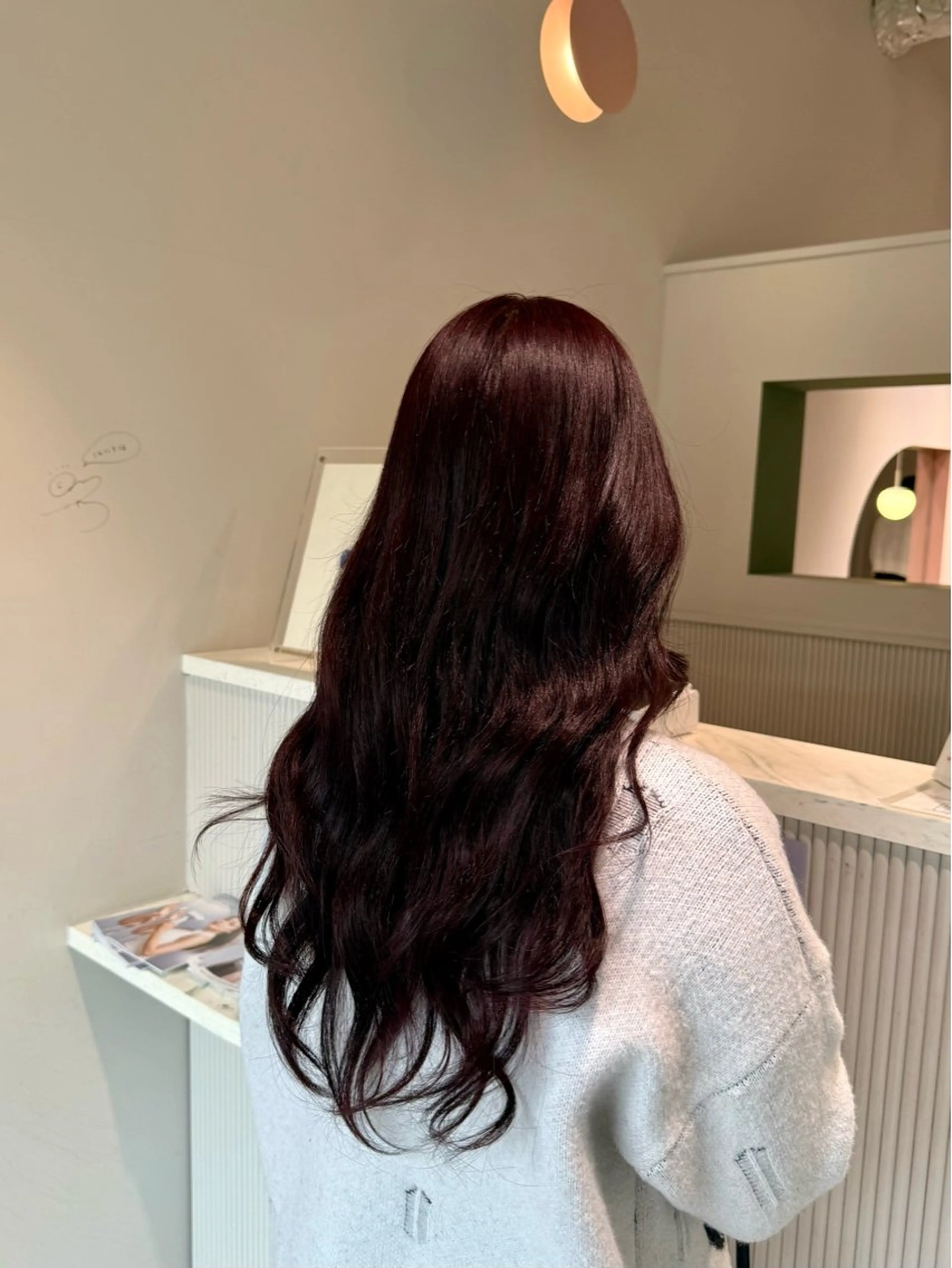 カラー ブリーチ ピンクカラー 卒業式のヘアスタイル ヘアカラー momb所属・暖色カラー/艶髪/ 韓国/ひなのヘアスタイル