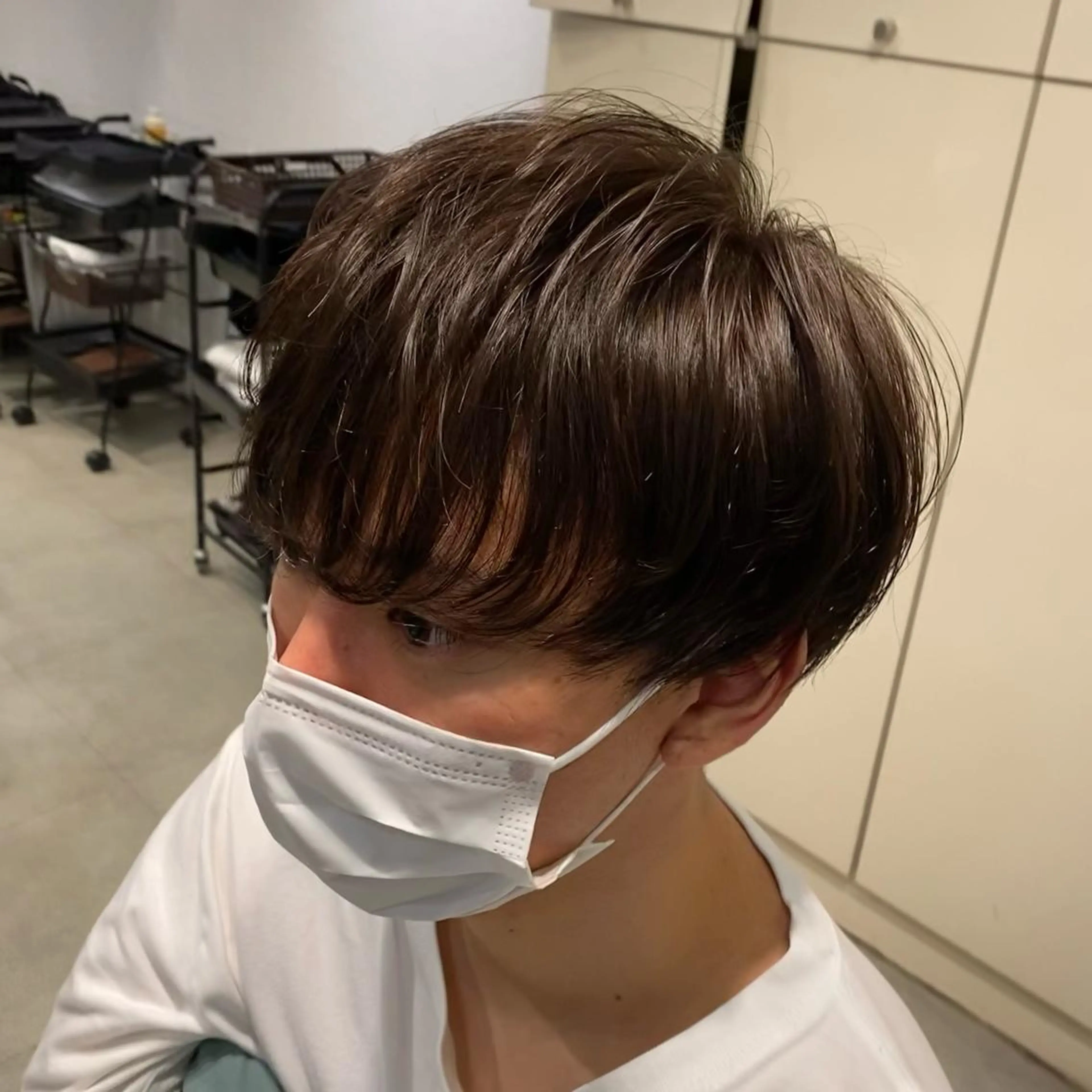 カラー メンズ アッシュ 黒髪 黒川 結希のヘアスタイル