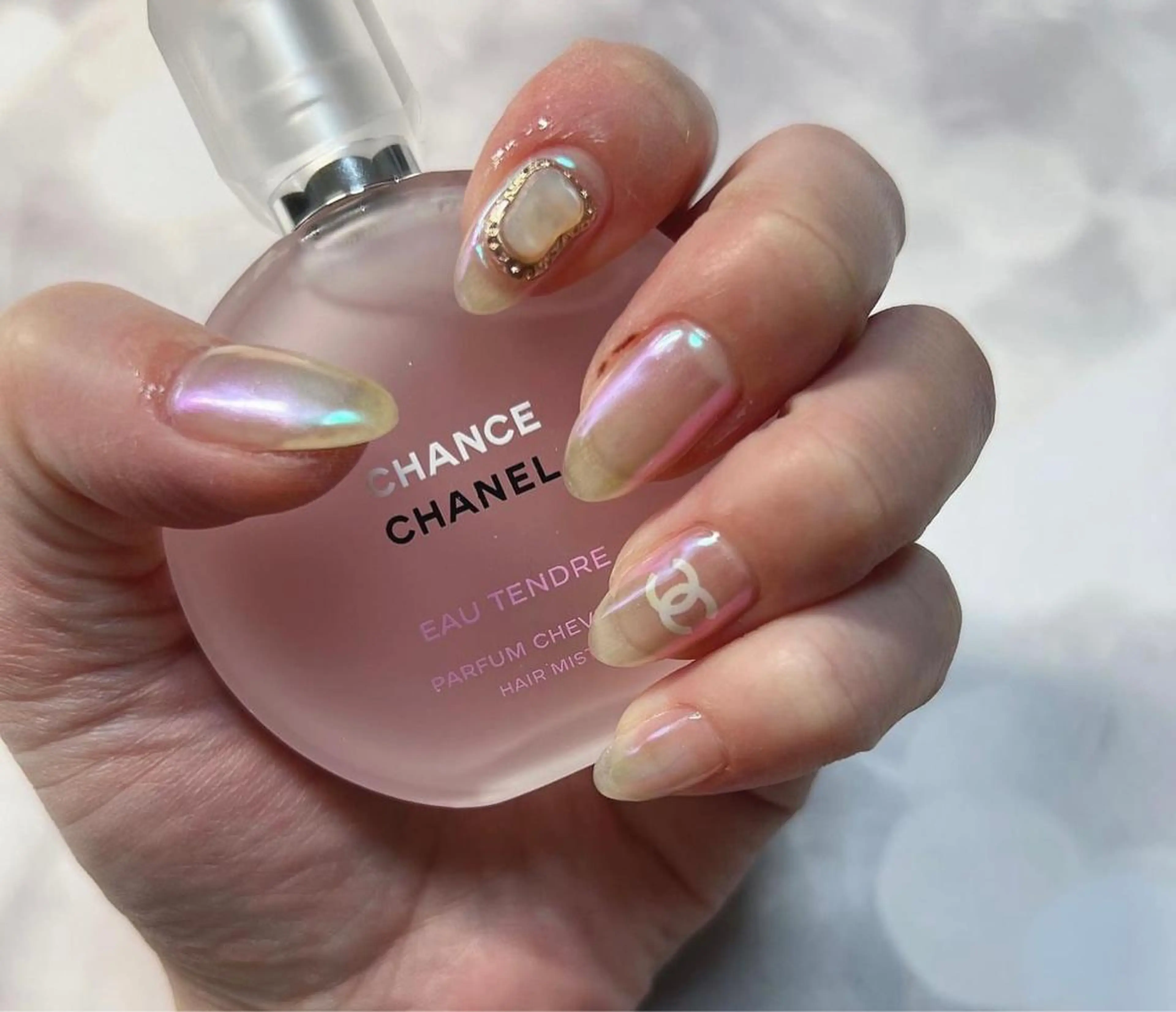 ネイル オーロラネイル coco nailのネイルデザイン