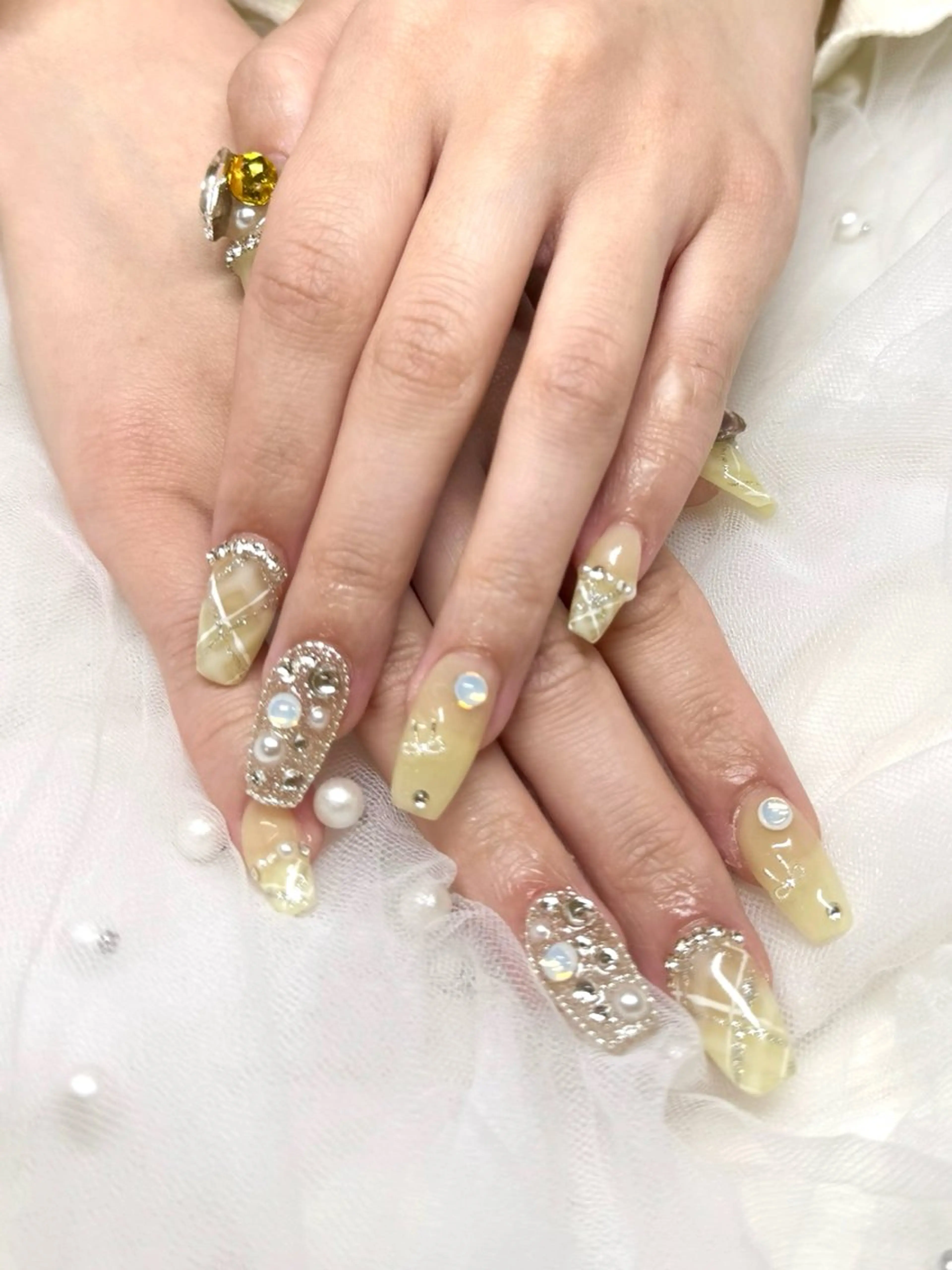 ネイル リボン スカルプネイル ワンホンネイル ハンドネイル Nail salon LUCAS,K 《ネイルサロンルーカス》千葉中央 スカルプ所属・LUCAS 千葉 AOI💅🏾💕のネイルデザイン