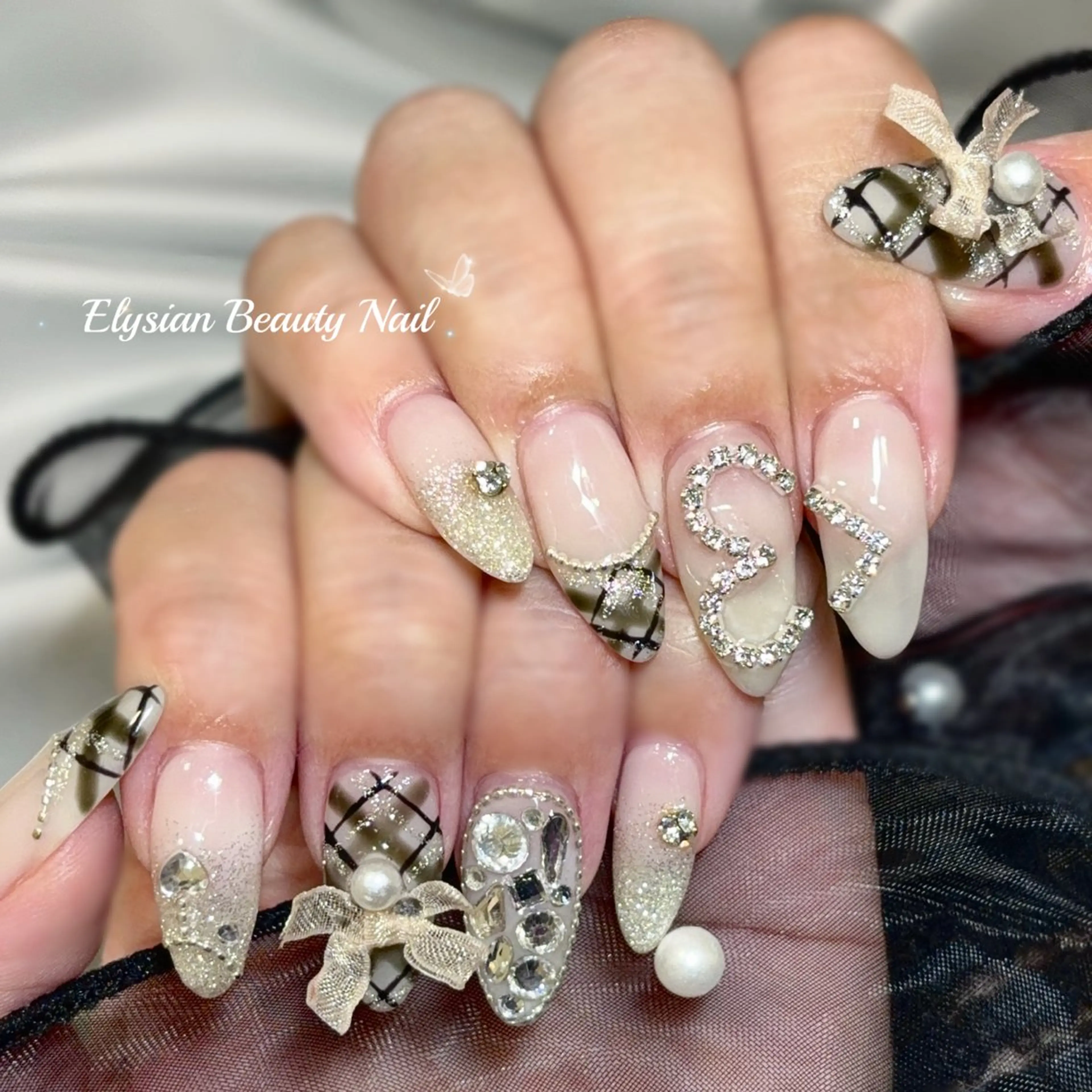 ネイル ハンドネイル エリシアン ビューティーネイルのネイルデザイン