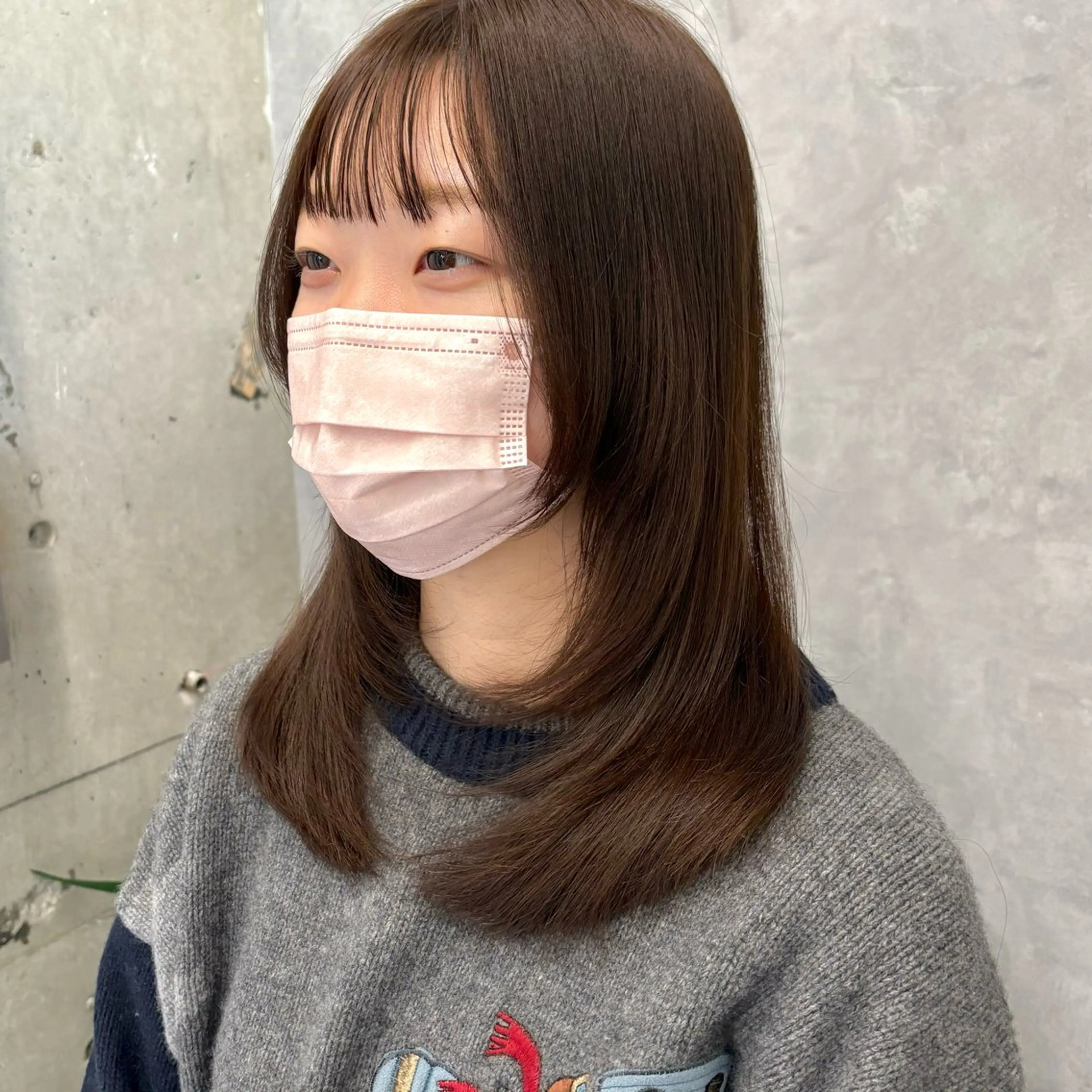 セミロング カラー カット ヘアカラー NUMBER_ ユイナのヘアスタイル