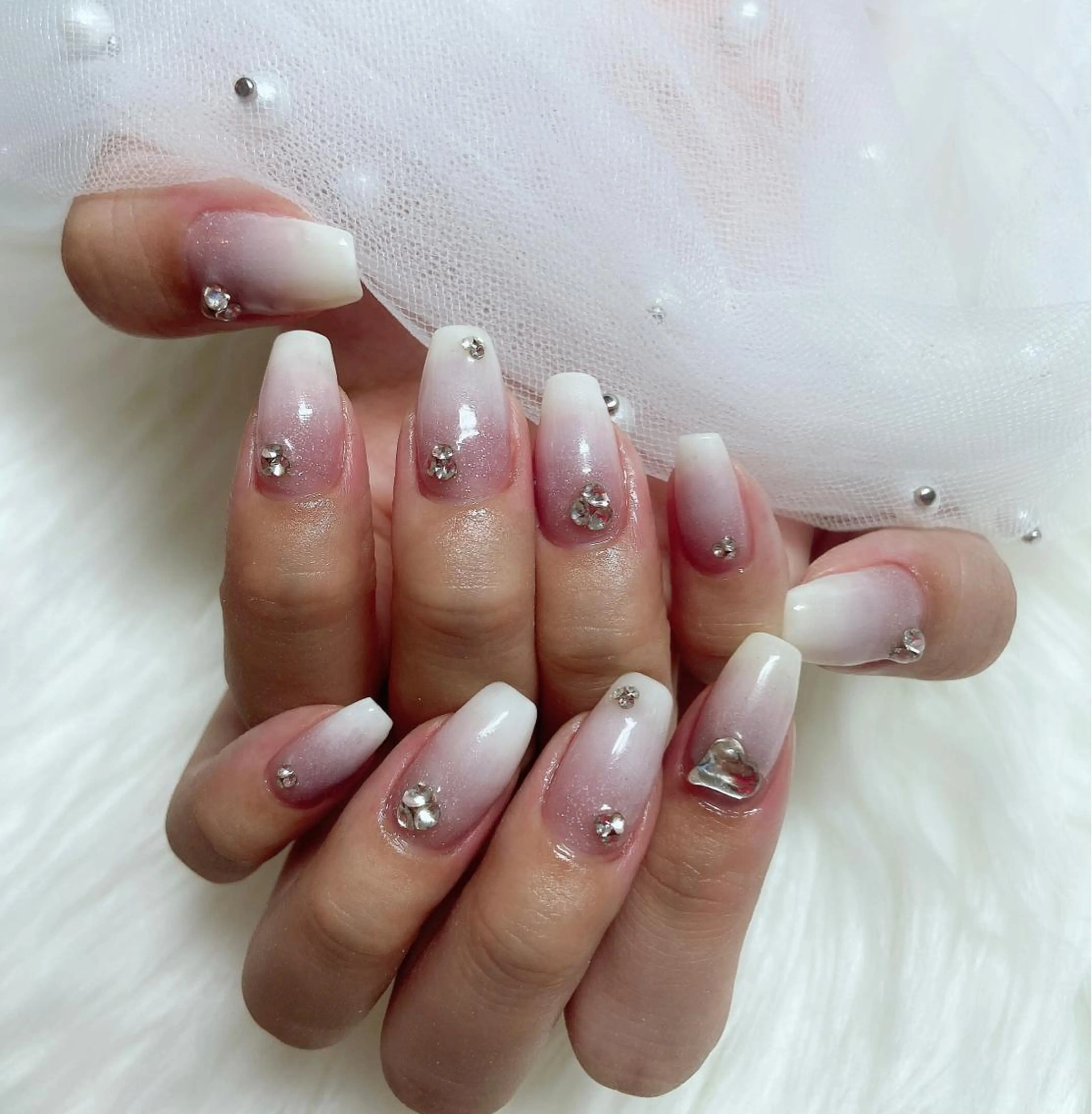 ネイル ハンドネイル ＆ME アンドミーのネイルデザイン