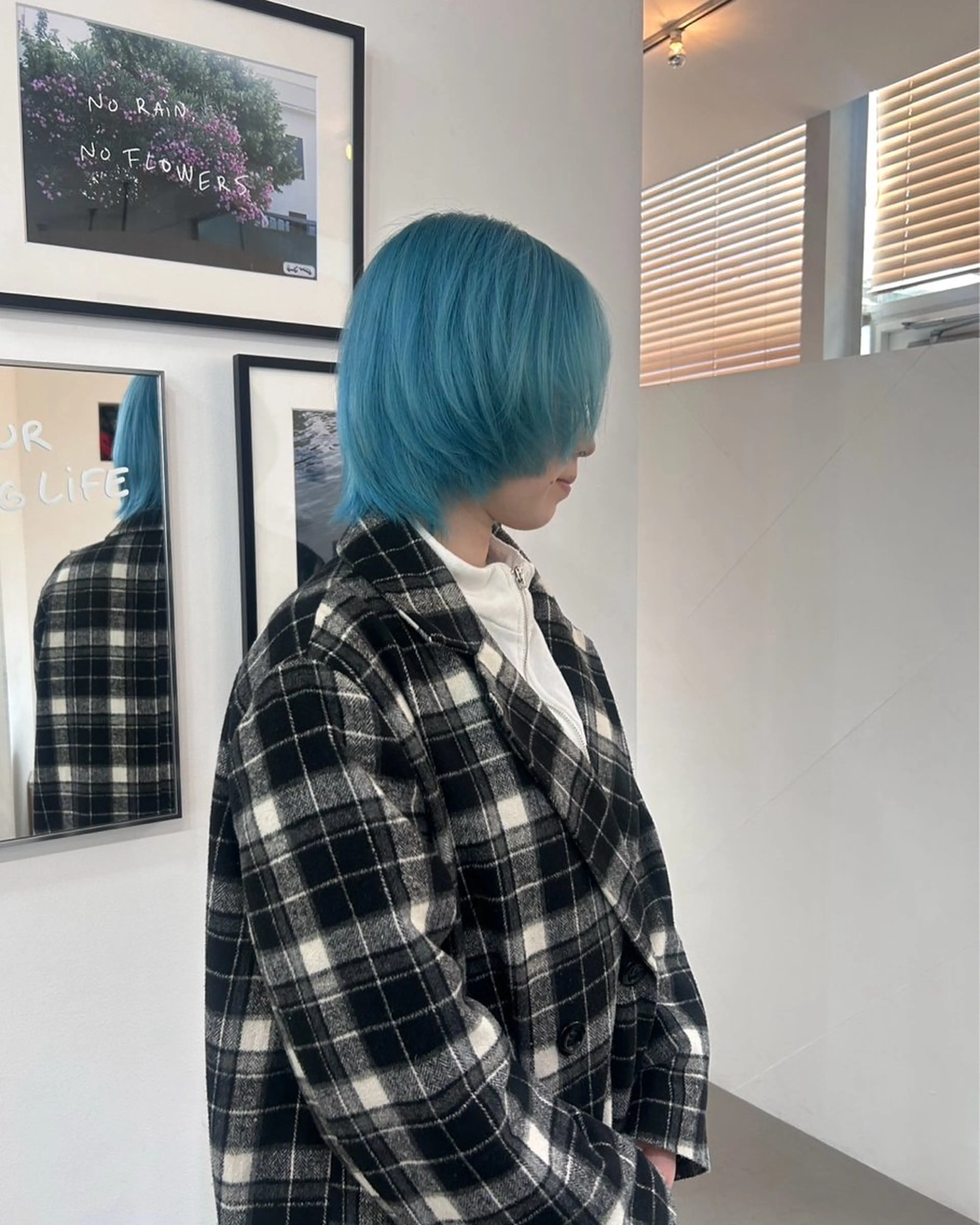 ショート VISION   aoyama所属・かがやしづ ⭐️ハイトーンのヘアスタイル