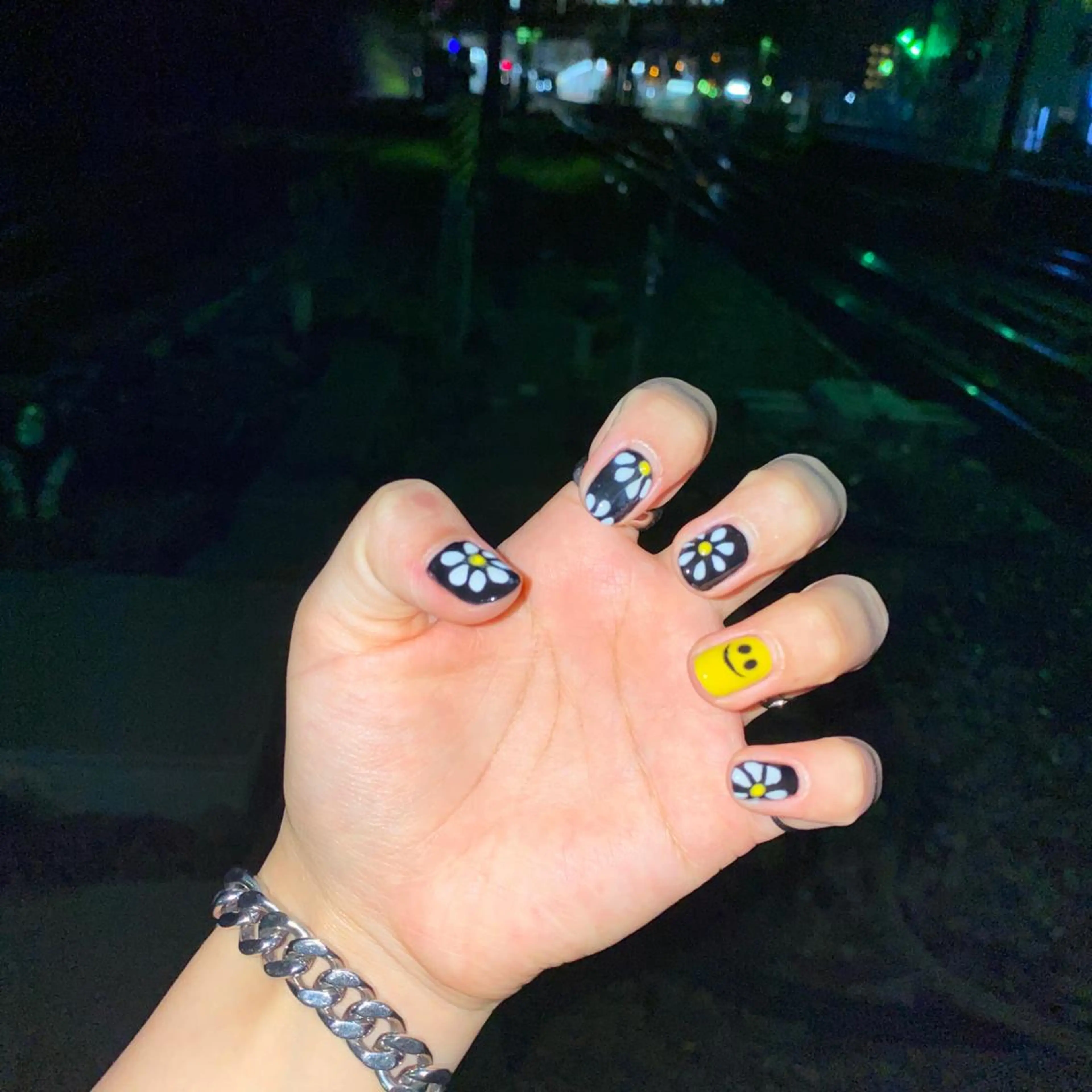 ミディアム カラー ヘアアレンジ ネイル マツエク・マツパ XENA表参道 MIKUのヘアスタイル