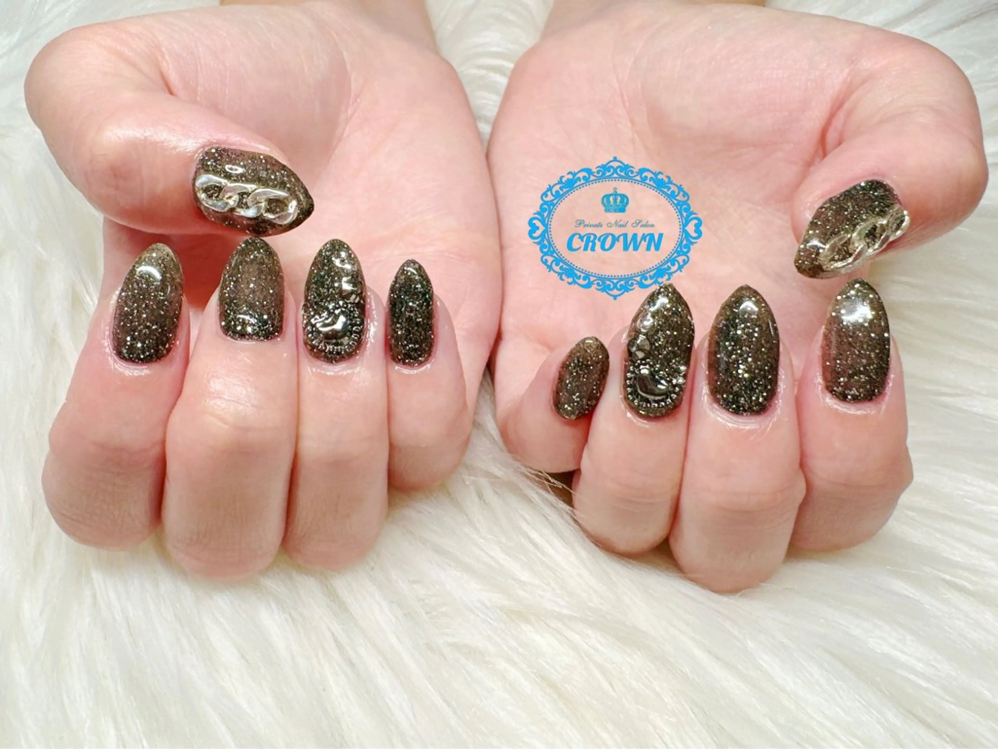 ネイル CROWN プライベートサロンのネイルデザイン