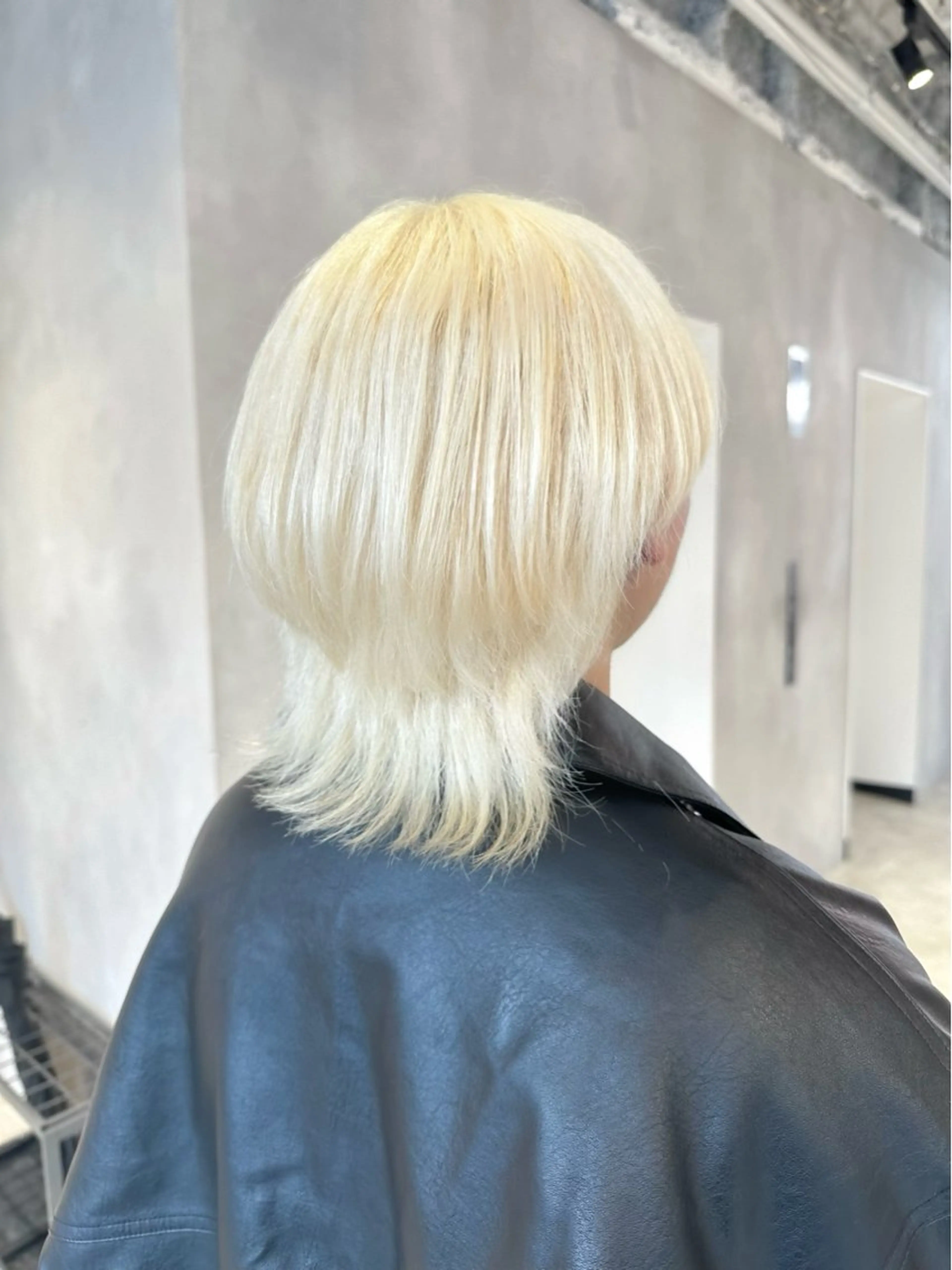 ミディアム カラー 抜きっぱなしブロンド ハイトーンカラー ハイトーン/ショート /akane🐰♥️のヘアスタイル