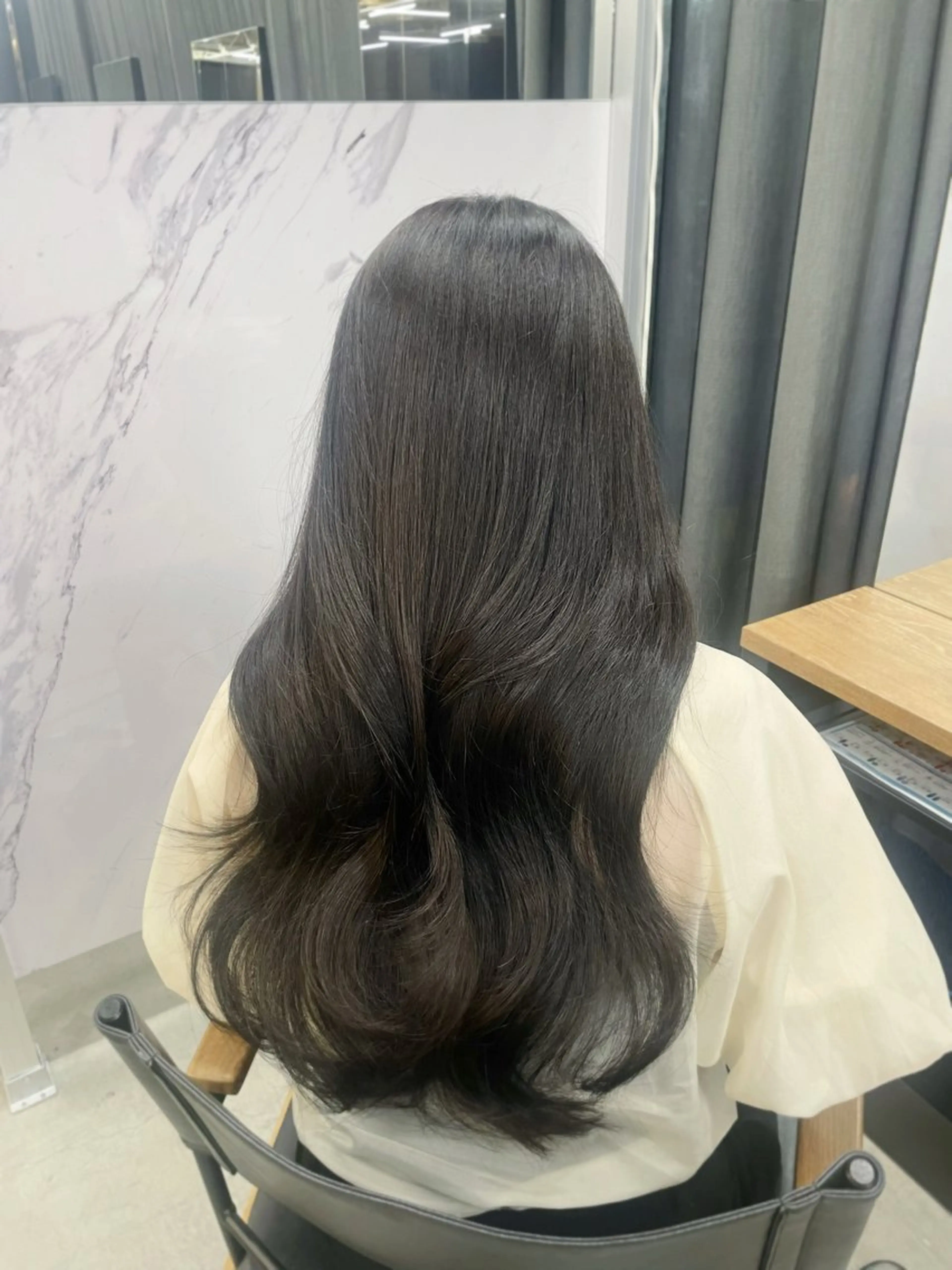 ロング くびれヘア 韓国風ヘア レイヤーカット 上野 葉月🌙のヘアスタイル