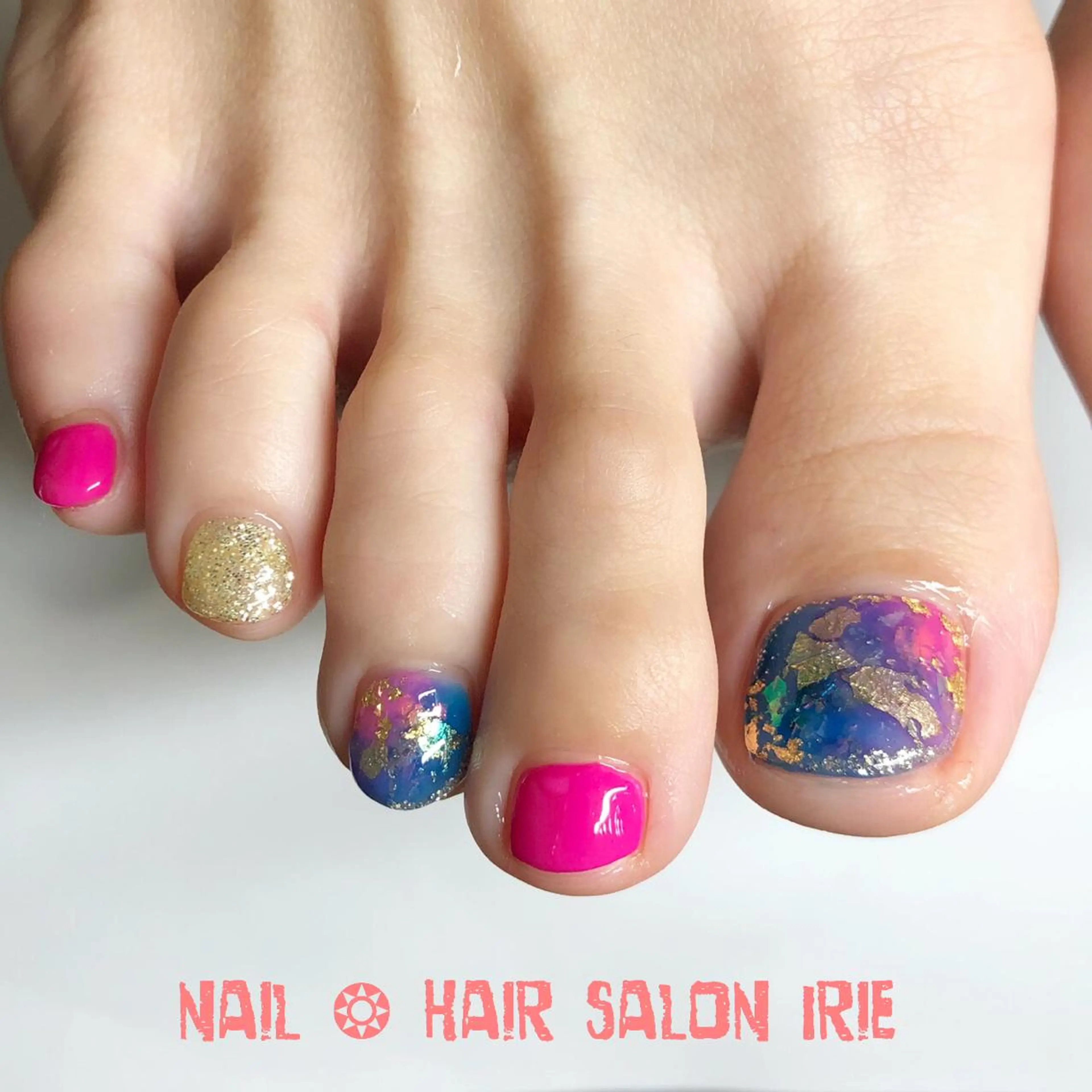 ネイル 持ち込み フットネイル Hair salon Irie所属・與儀 知佳のネイルデザイン