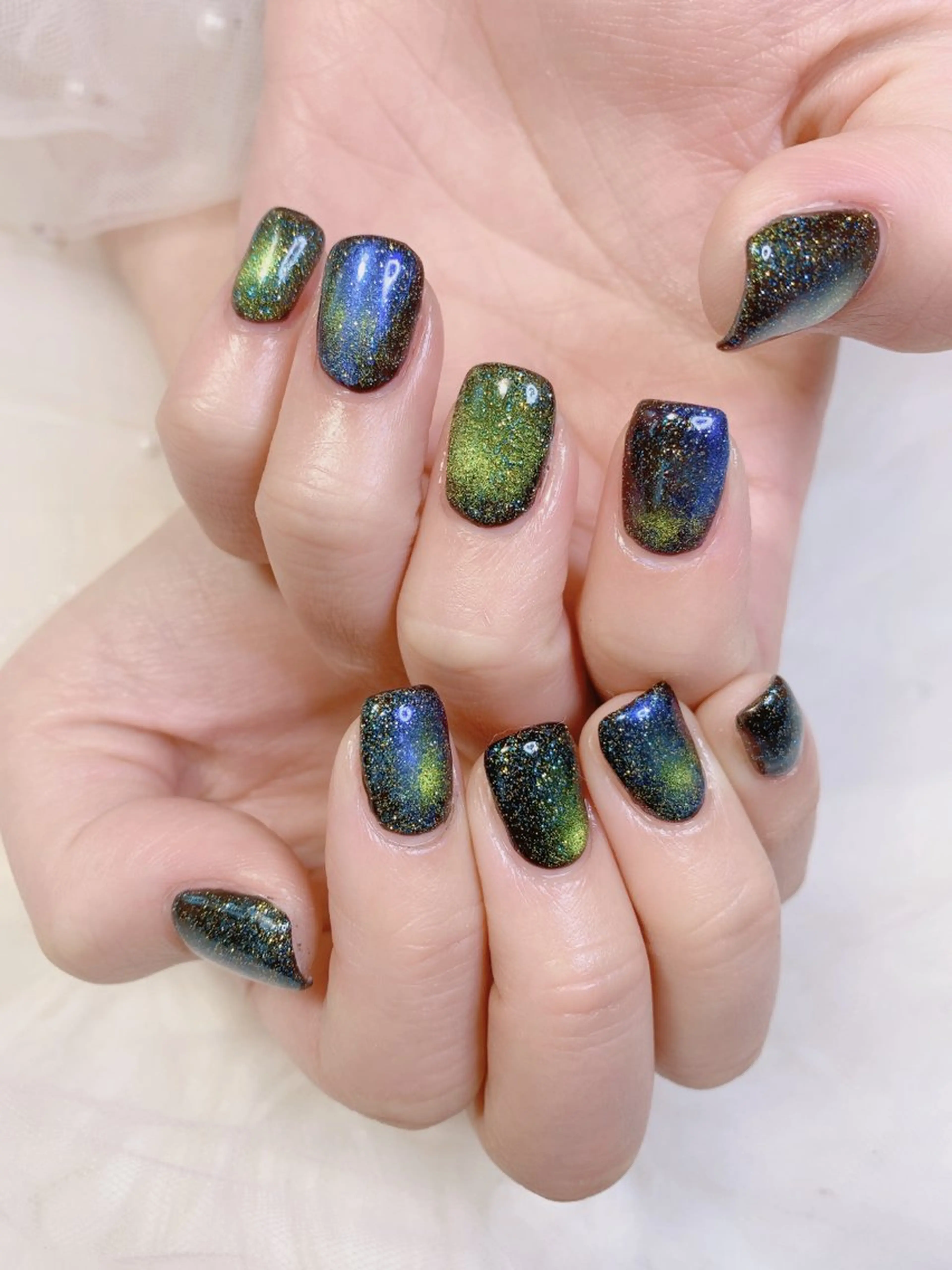 ネイル オーロラネイル 高島 夏海のネイルデザイン